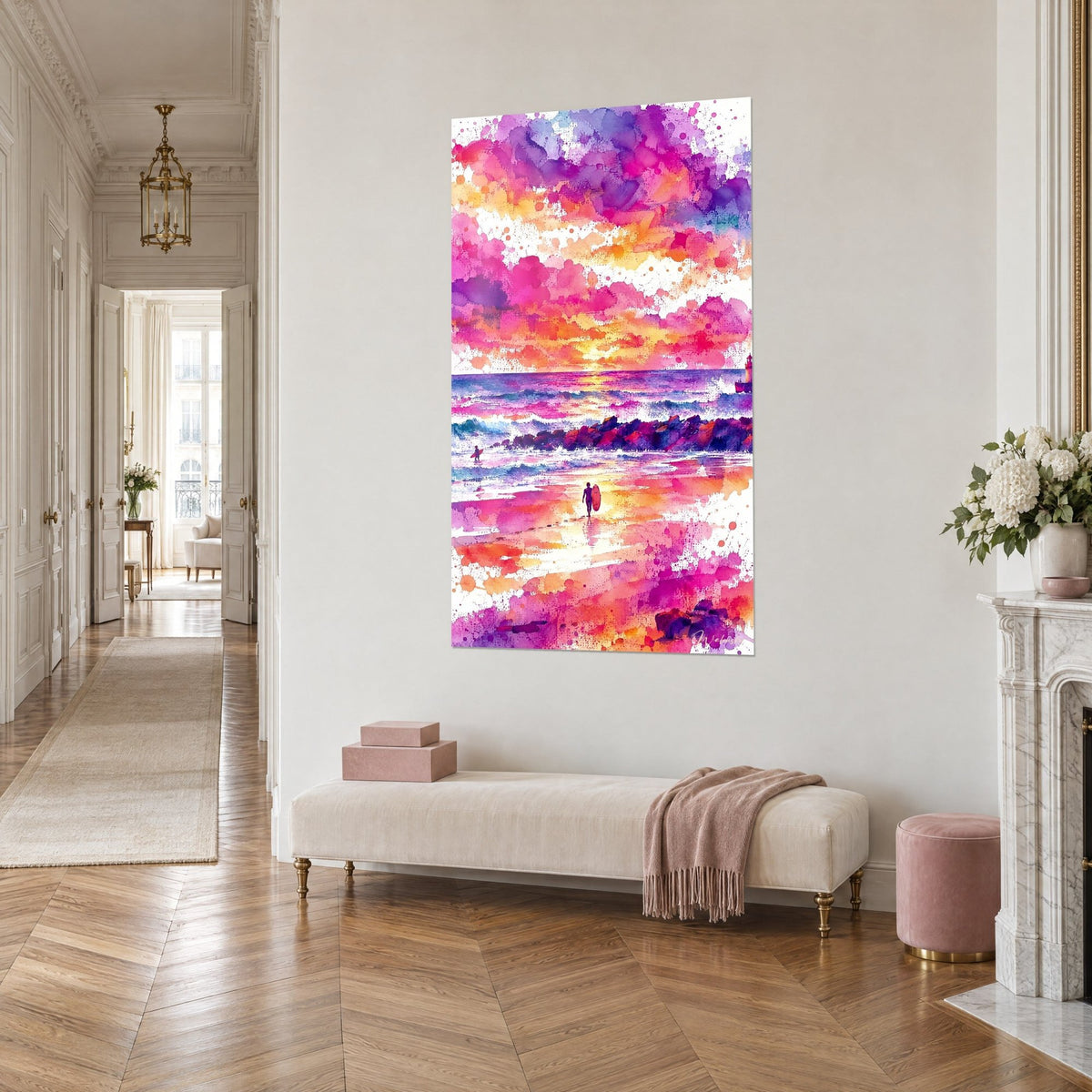Cuadro tabla rosa bajo un cielo violeta y anaranjado, rocas oscuras y faro a la derecha, vista de tres cuartos en un pasillo haussmanniano