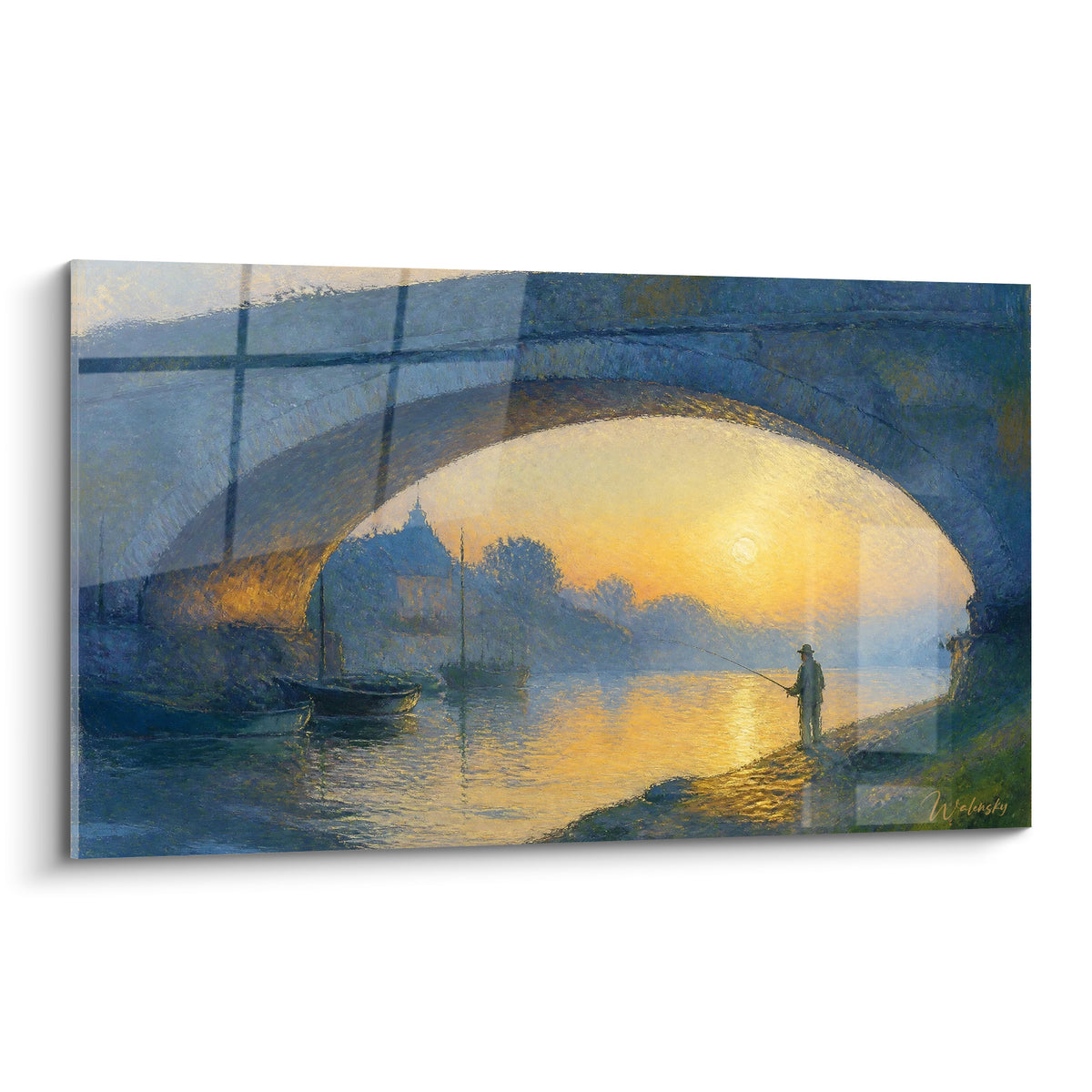 Pêcheur solitaire sous un pont bleu marine, lumière dorée d'un soleil levant à Capbreton