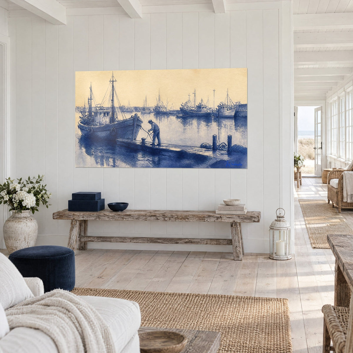 Tableau chalutiers en rade dans un port, camaïeu indigo et ocre pâle, marin penché sur une bitte, vu de trois-quarts près d'une console