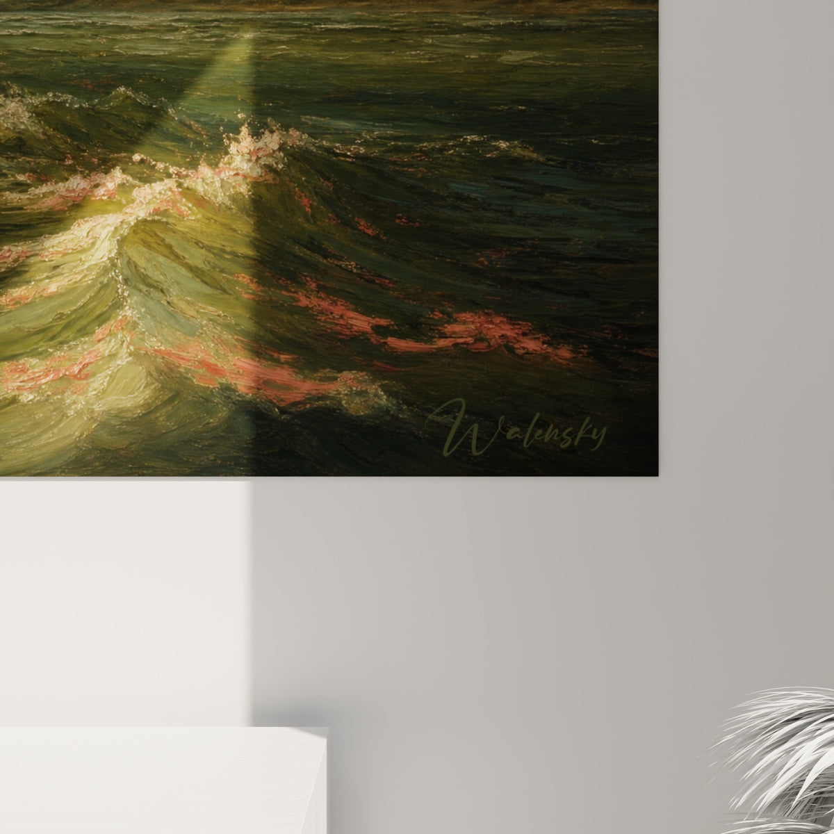 Empâtements et coulures ocre sur la peau du surfeur, matière dense du ciel vert sombre en gros plan