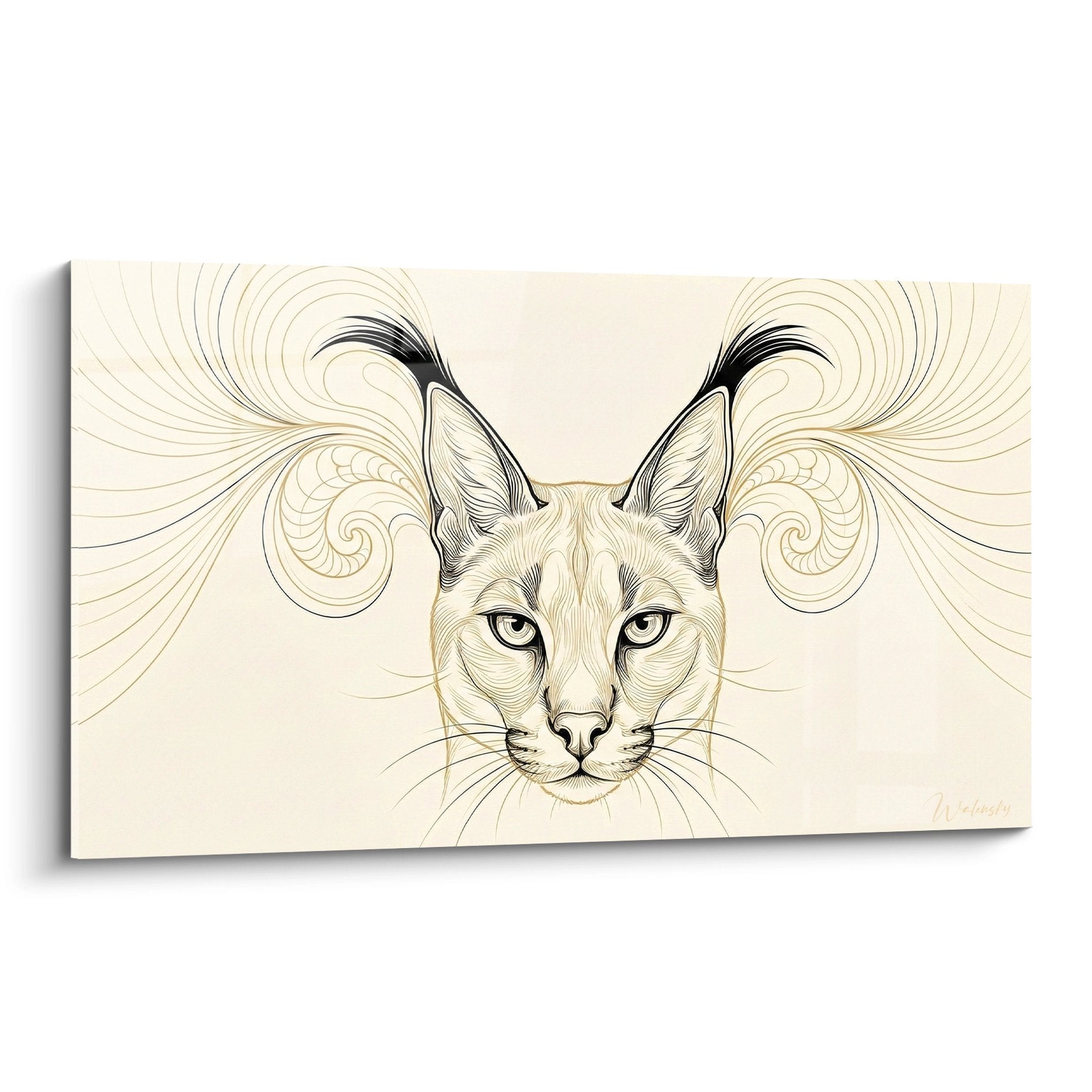 Caracal-Gemälde mit goldenen Linien und ornamentalen Schnörkeln auf beigem Hintergrund, intensiver Blick und schwarze Pinselohren