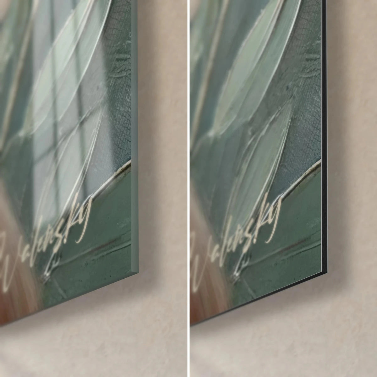 Tableau kangourou aux feuilles vert sauge, coin bas droit : verre acrylique brillant à gauche, Dibond noir mat à droite, tranche de 3 mm