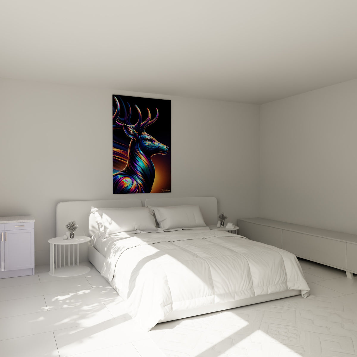 Bois majestueux du cerf strié de violet et magenta, œuvre accrochée au-dessus d'un lit dans une chambre claire