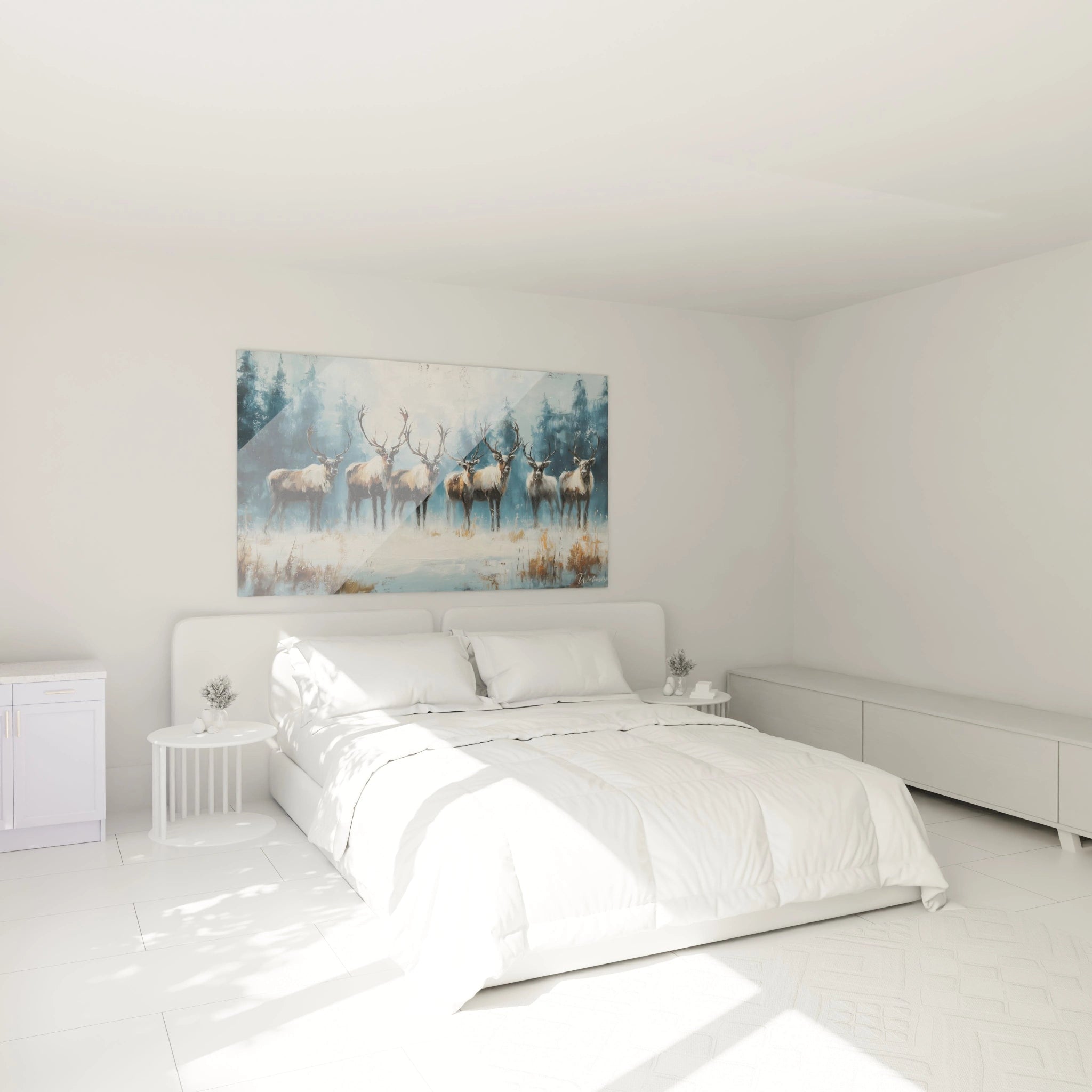 Tableau cerfs magique Noël sur le mur d'une chambre moderne avec lit et décor épuré