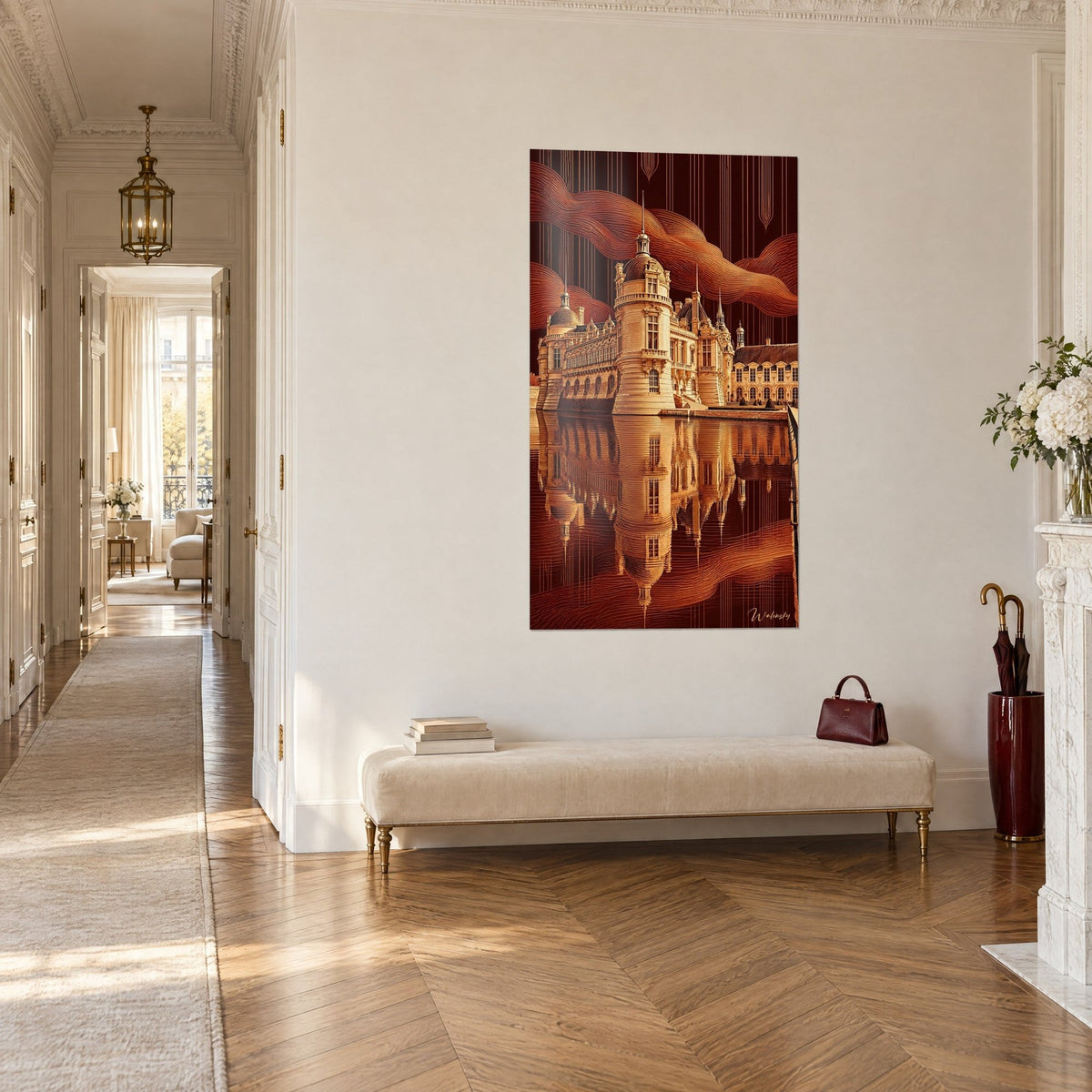 Quadro palazzo rinascimentale in ocra e miele, nastri ramati ondulati, visto di tre quarti in fondo a un corridoio in parquet