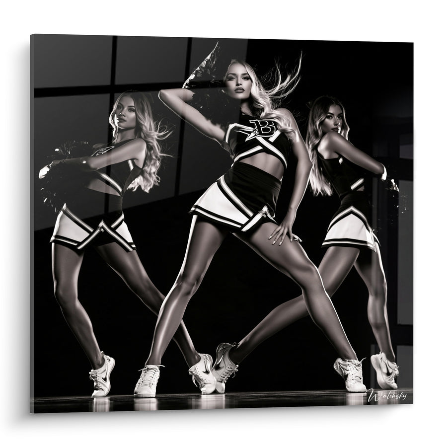 Tableau Pom-pom girl noir et blanc en trio dynamique - Élan de compétition - Edition Cheerleader