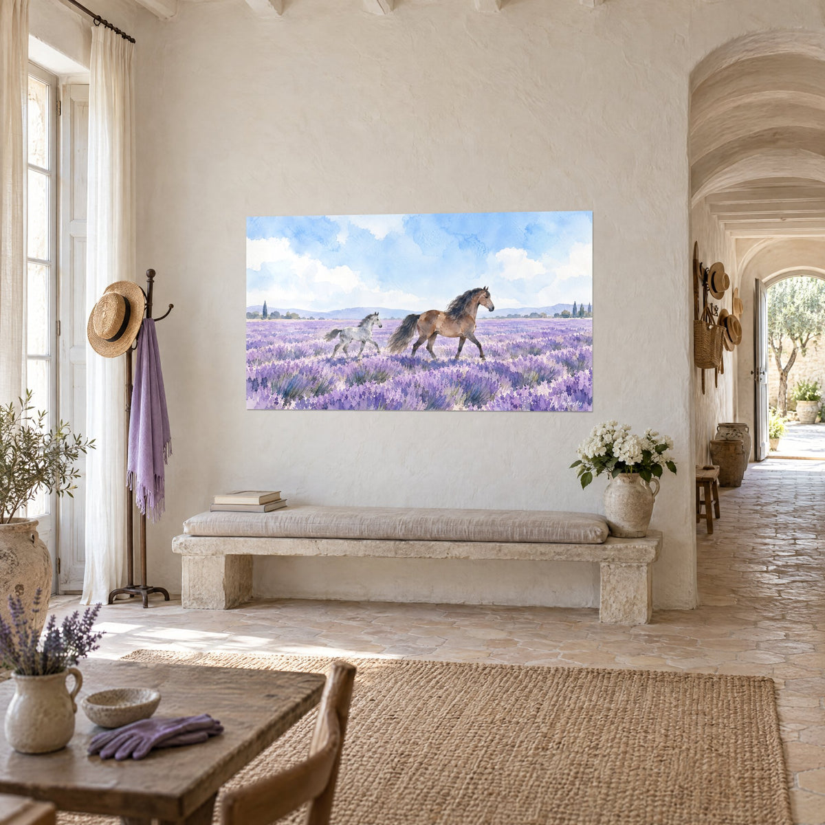 Tableau jument brune à crinière noire et poulain gris pommelé, champ lavande lilas, ciel bleu, dans un mas provençal en pierre
