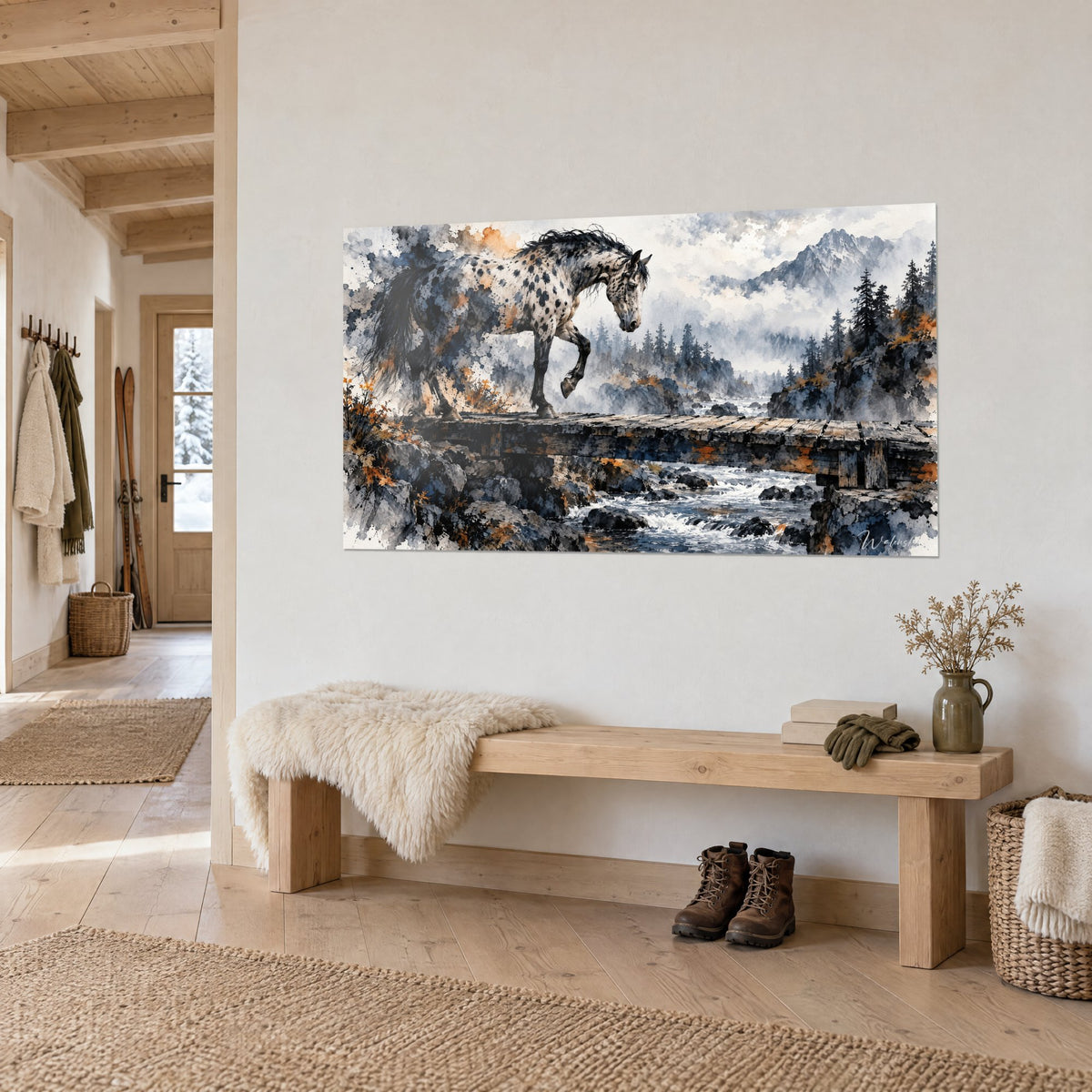 Tableau robe pommelée noir et blanc, crinière sombre, passerelle de bois sur torrent, vue de trois-quarts dans l'entrée d'un chalet