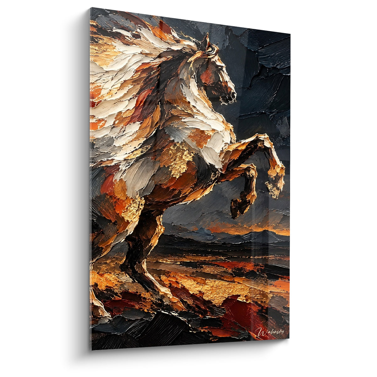 Tableau cheval cabré doré et anthracite aux empâtements épais face à un ciel orageux