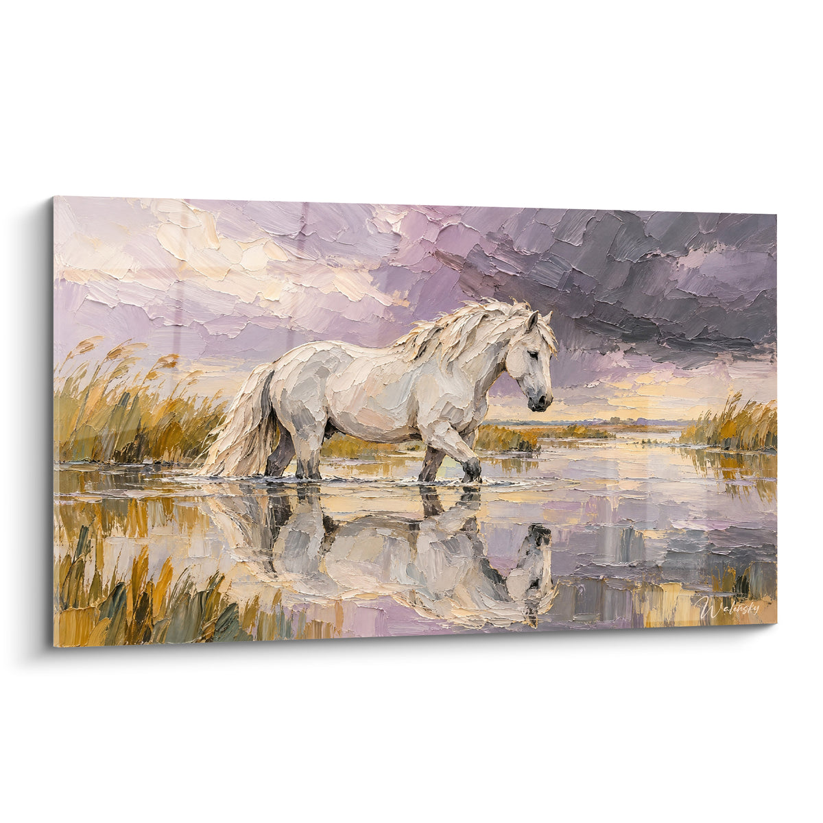 Tableau Cheval de Camargue blanc traversant une eau mauve et dorée sous un ciel orageux