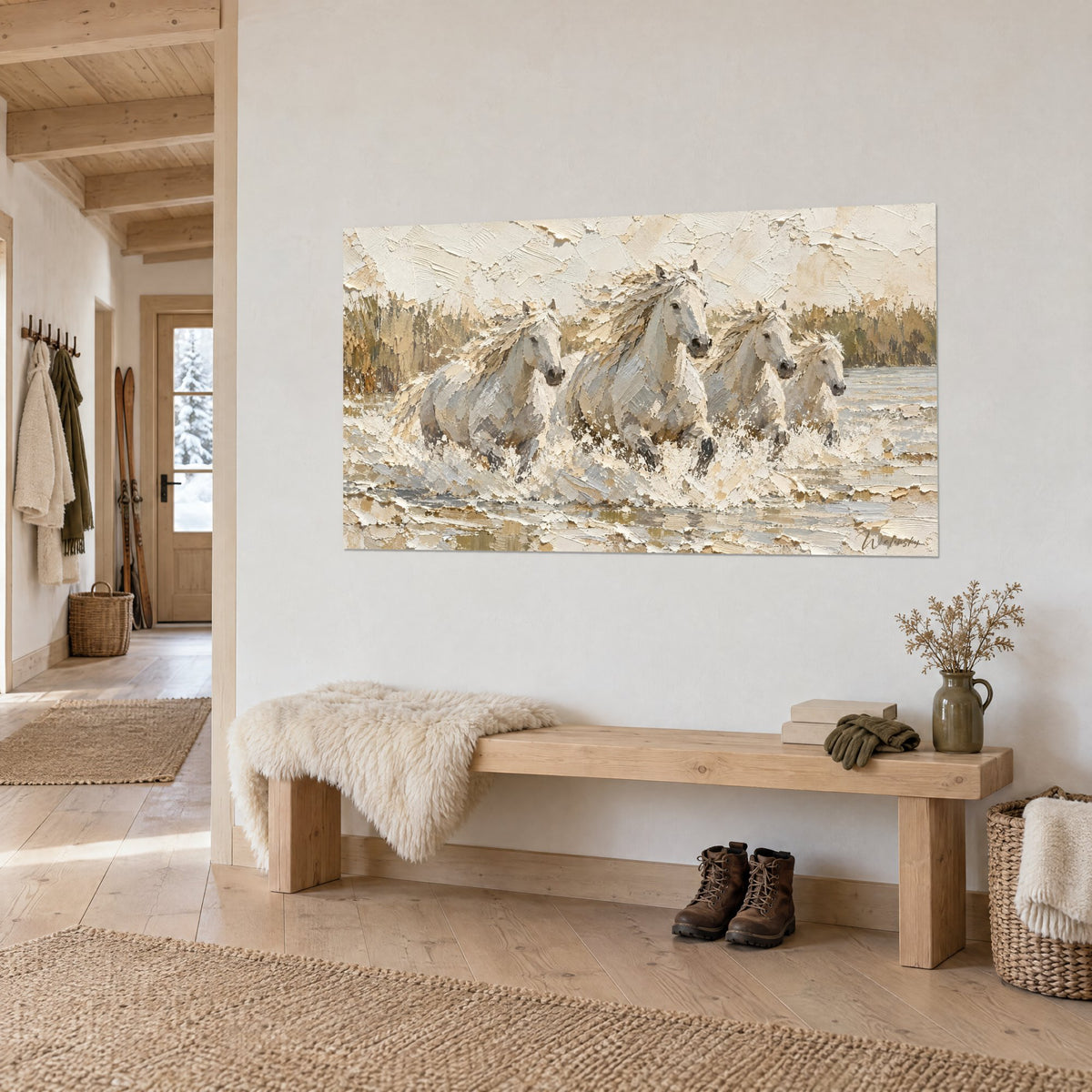 Tableau étalons camarguais éclaboussant l'eau, robes ivoire et ocre, accroché près d'un banc en bois d'un chalet
