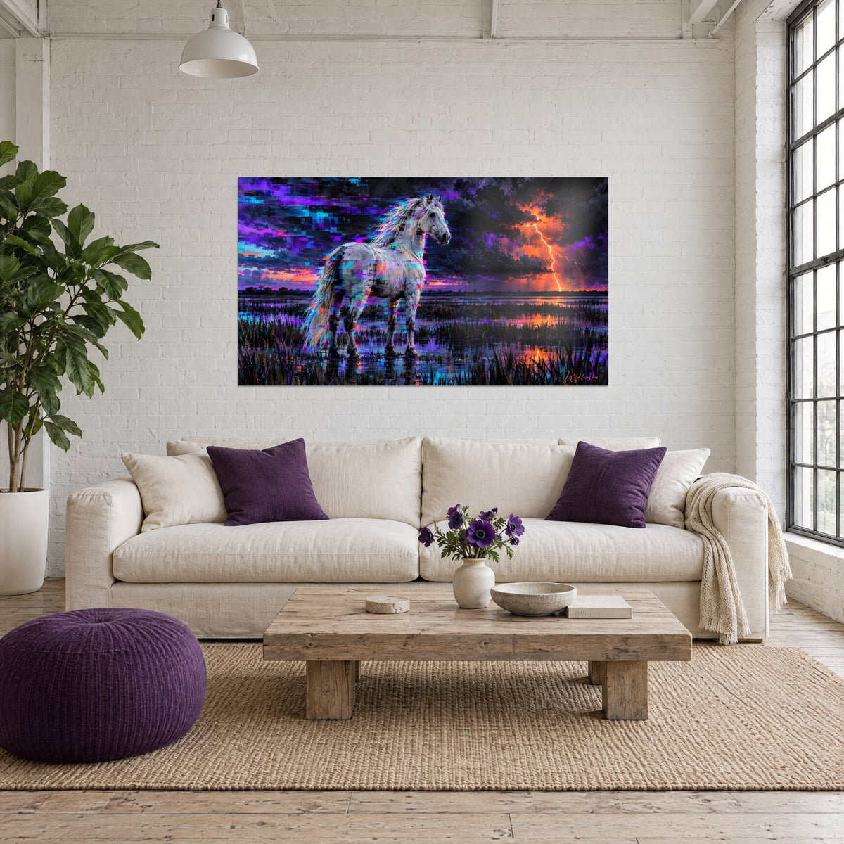 Tableau étalon blanc dans un marais violet, éclair orange déchirant le ciel noir, au-dessus d'un canapé dans un salon lumineux