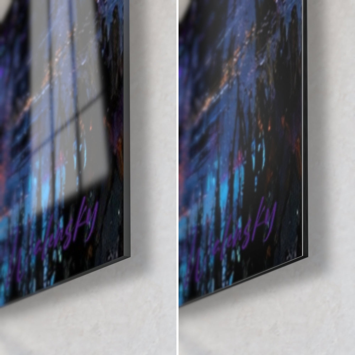Tableau cheval blanc en vision électrique, coin bas droit : verre acrylique brillant à gauche, Dibond mat noir à droite, tranche fine