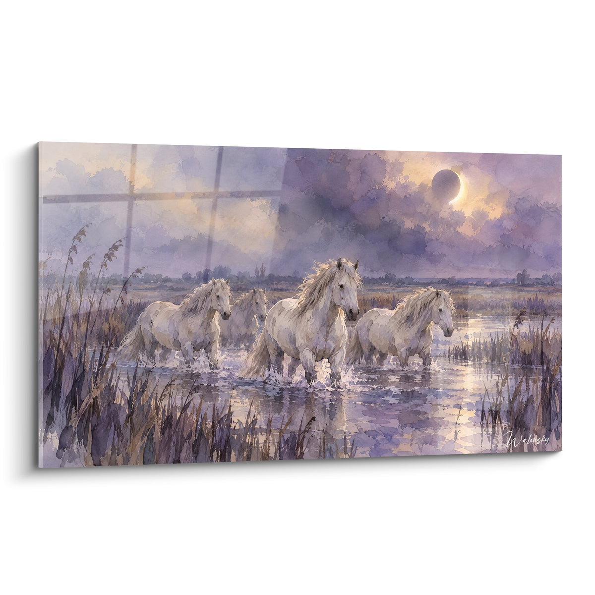 Tableau Cheval de Camargue blanc traversant l'eau sous un ciel violet et doré