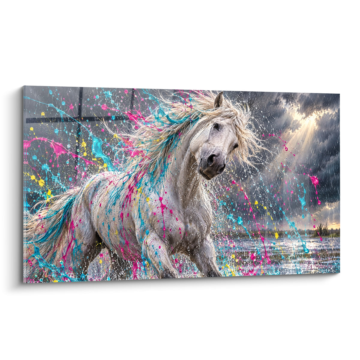Tableau Cheval de Camargue blanc galopant dans l'eau, crinière éclaboussée de rose fuchsia et turquoise vif
