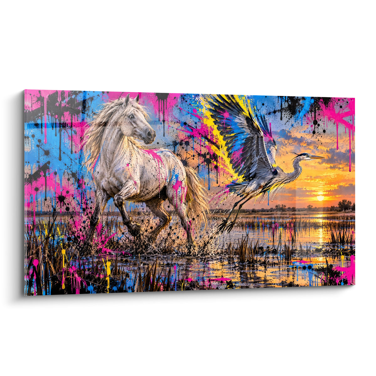 Tableau Cheval de Camargue blanc et héron rose fuchsia dans marais au coucher du soleil