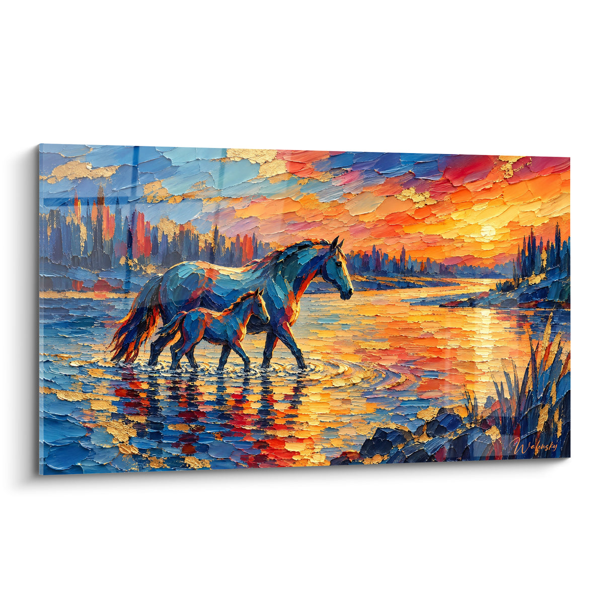 Tableau cheval bleu nuit et poulain traversant une rivière orange au coucher de soleil doré