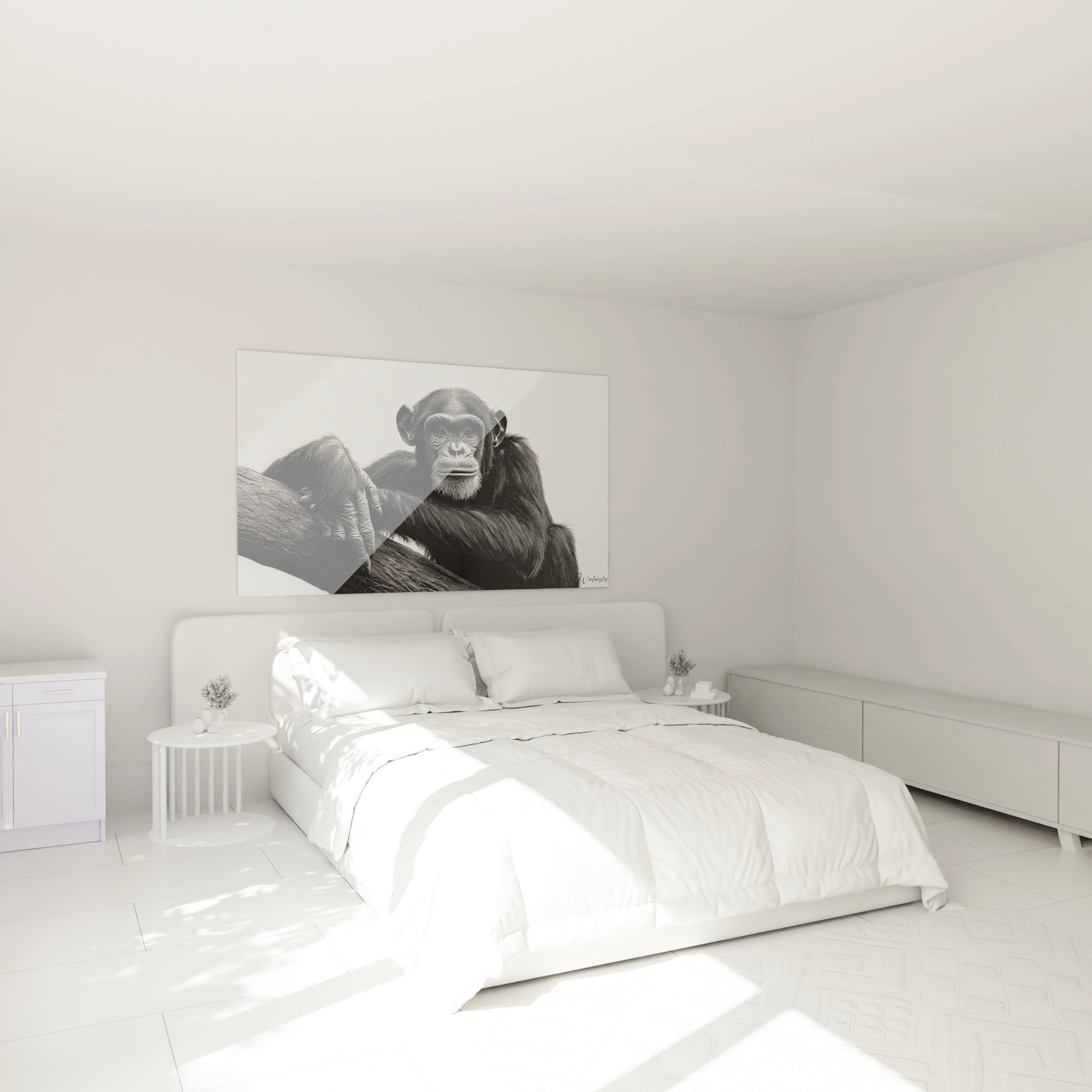 Un tableau artistique abstrait capturant un chimpanzé pensif en monochrome, avec une définition exceptionnelle des rides faciales et de la fourrure, présentant un contraste saisissant entre les zones d'ombre et de lumière.
