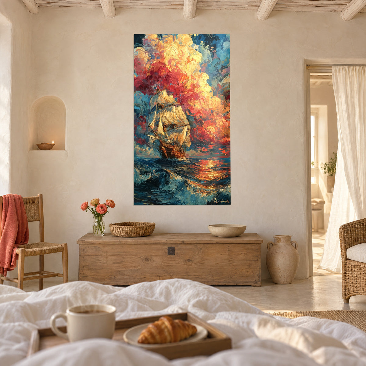 Cuadro de un antiguo barco de casco marrón bajo nubes rosas y amarillas, mar turquesa oscuro, sobre una cama en un dormitorio luminoso
