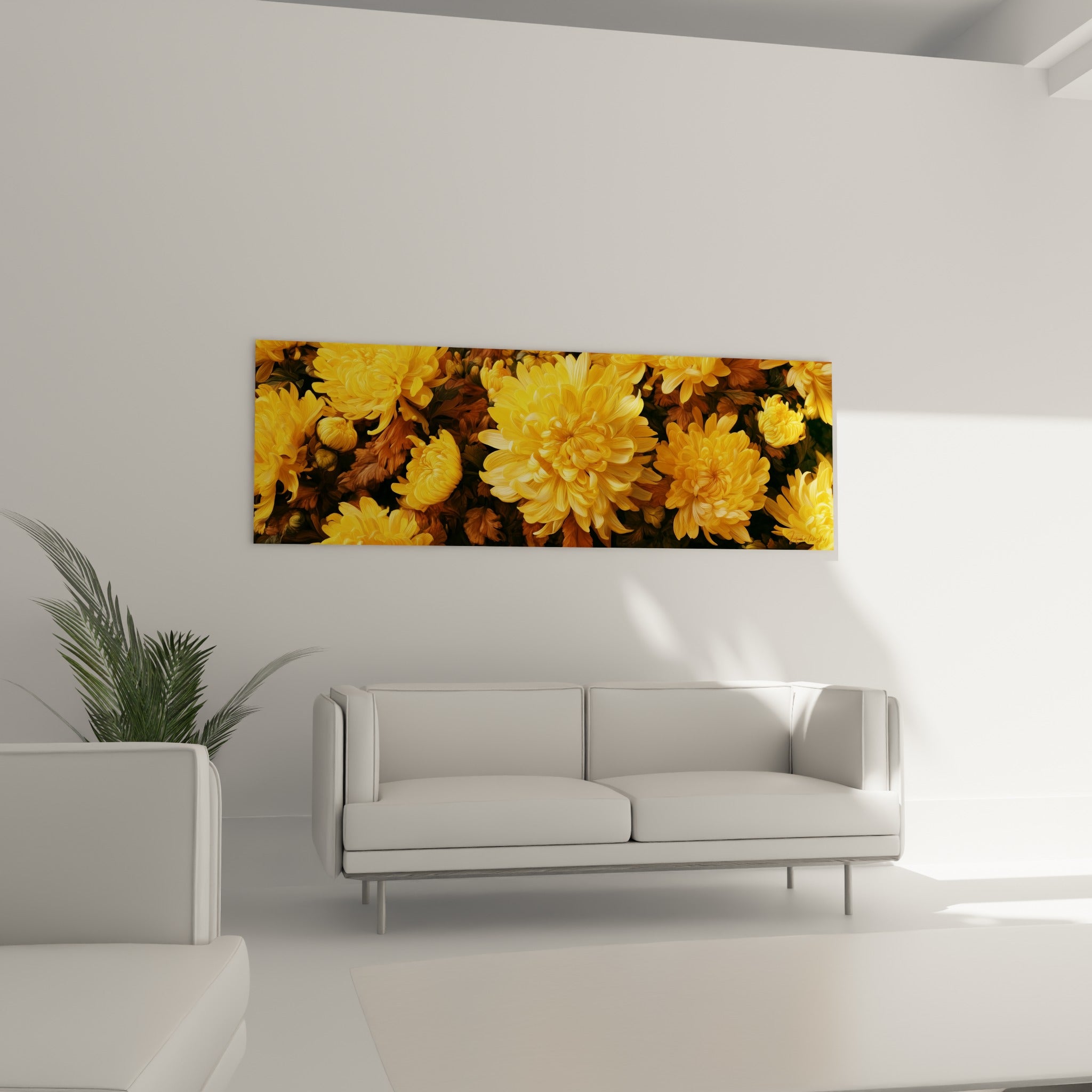 Fleurs de chrysanthème dorées et brunes disposées au-dessus d'un canapé dans un salon lumineux