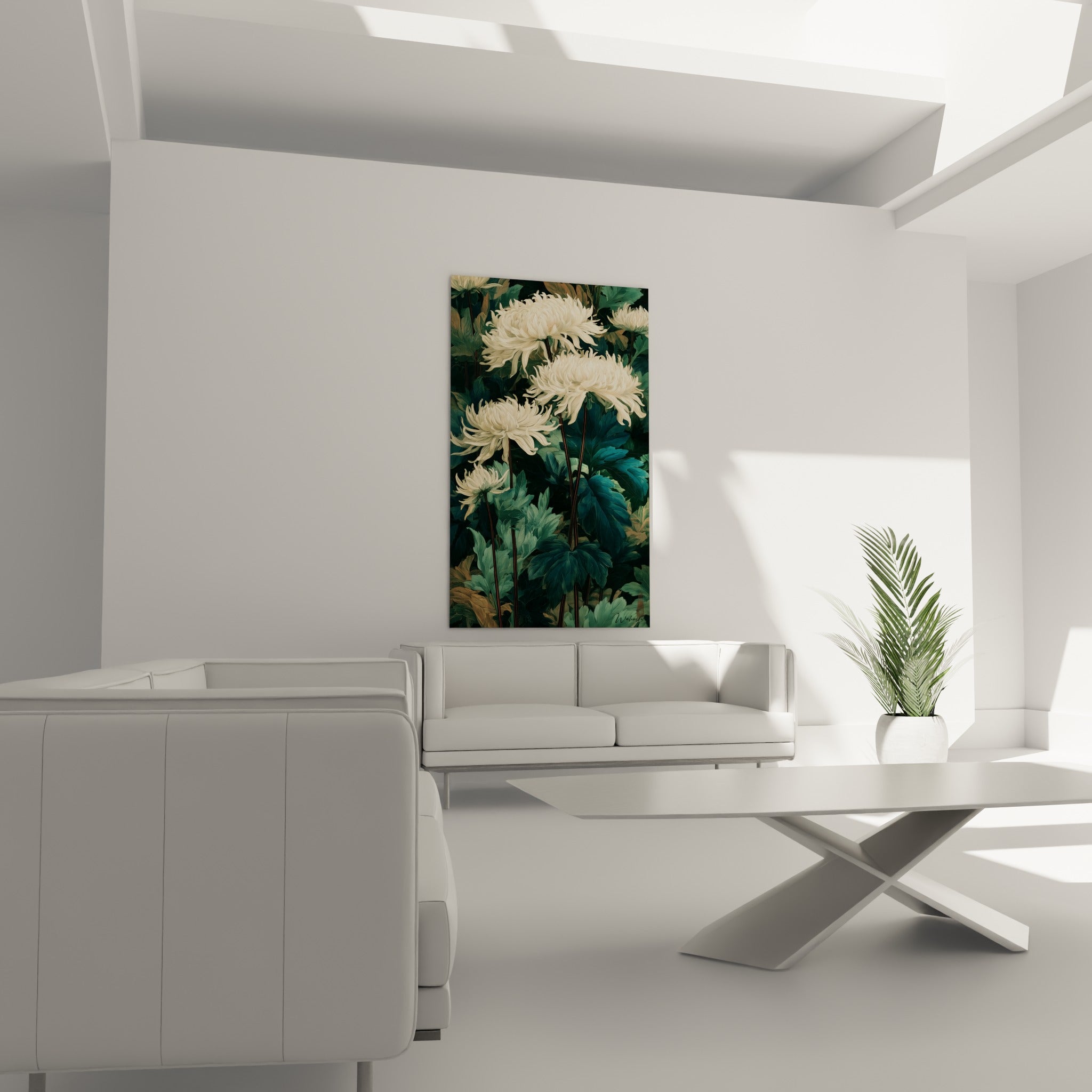 Pétales de Chrysanthème ivoire contrastant avec le feuillage vert émeraude au-dessus d'un canapé dans un salon lumineux