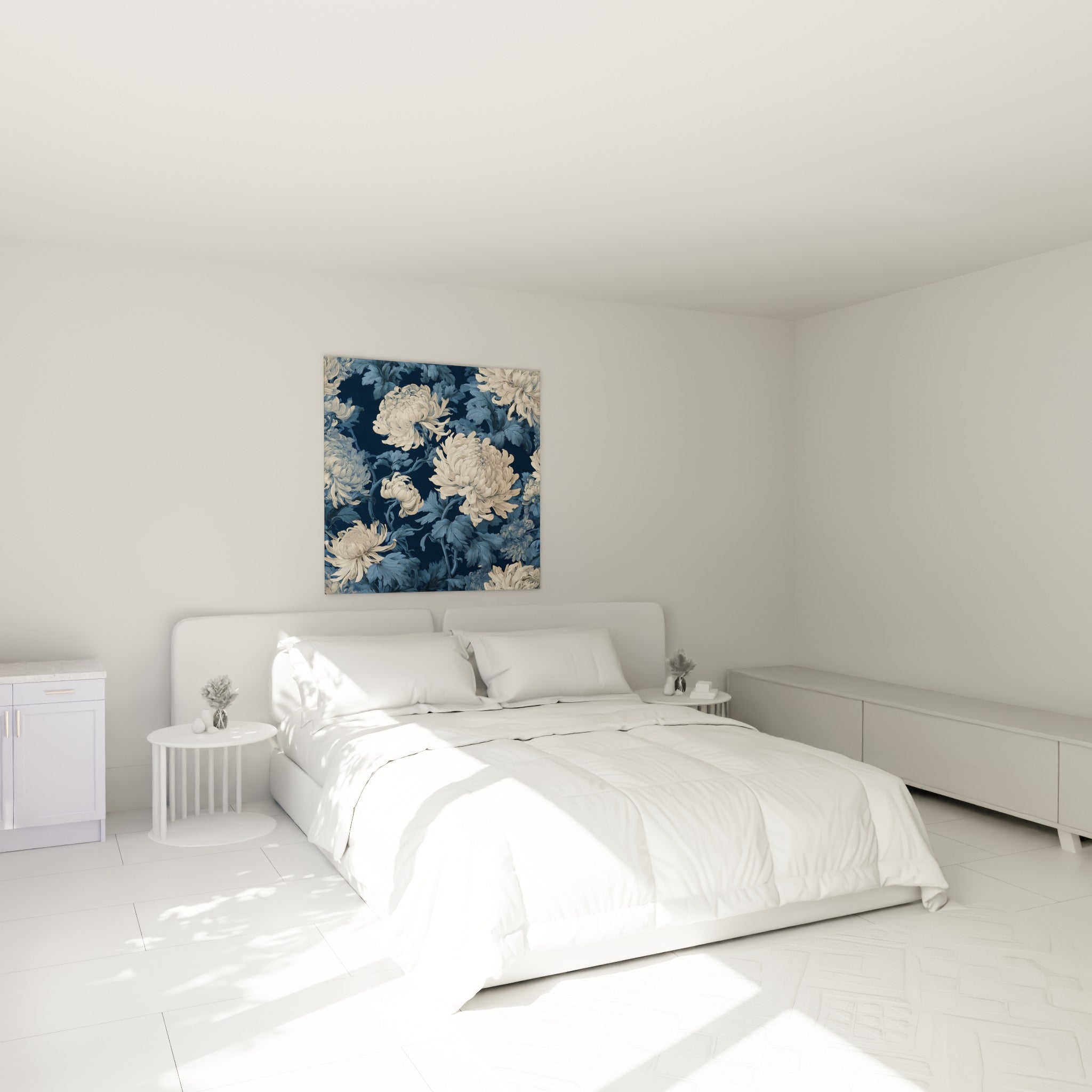 Fleurs de chrysanthème ivoire et bleu nuit accrochées au-dessus d'un lit dans une chambre claire