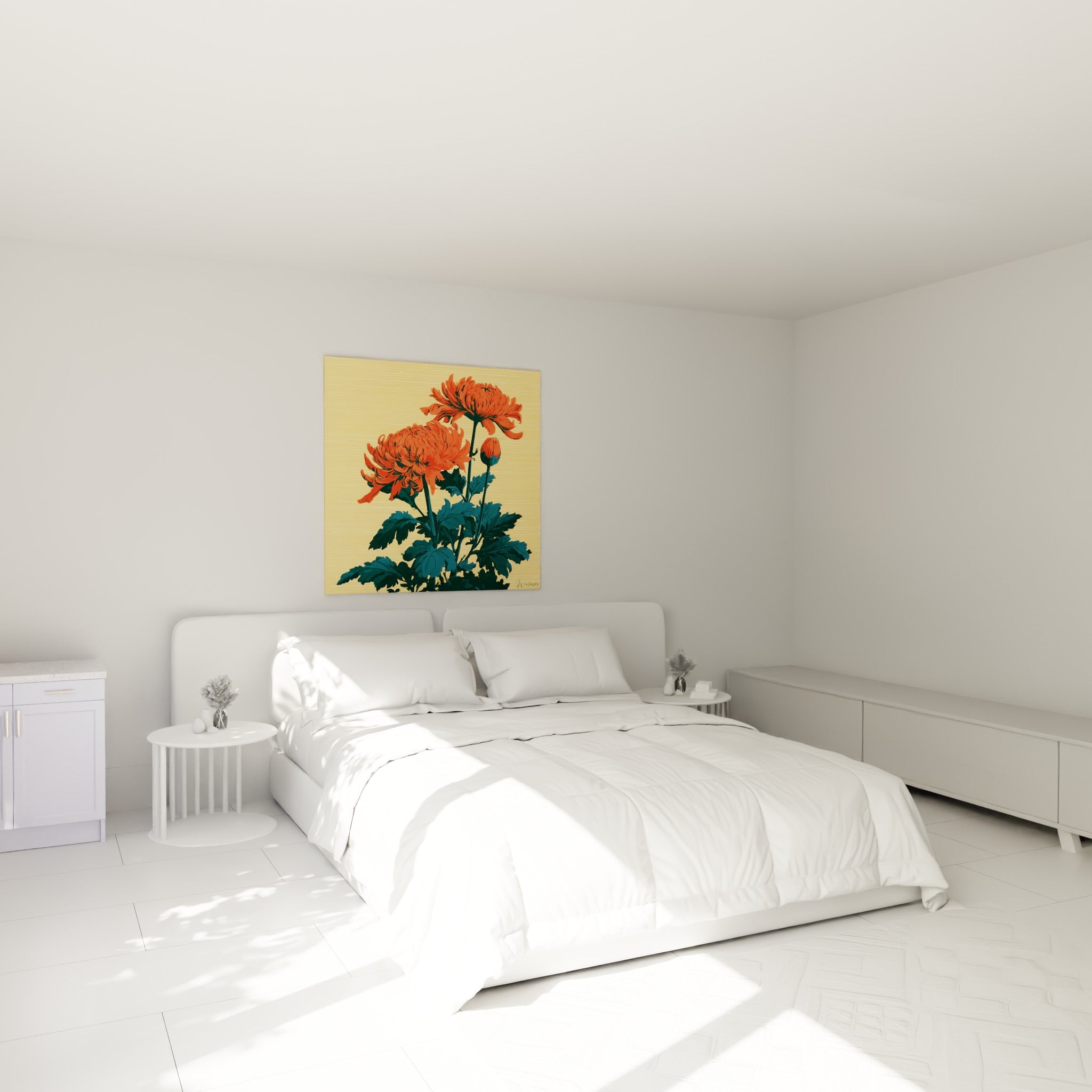 Fleurs de chrysanthème orangé et feuillage vert sapin au-dessus d'un lit dans une chambre claire