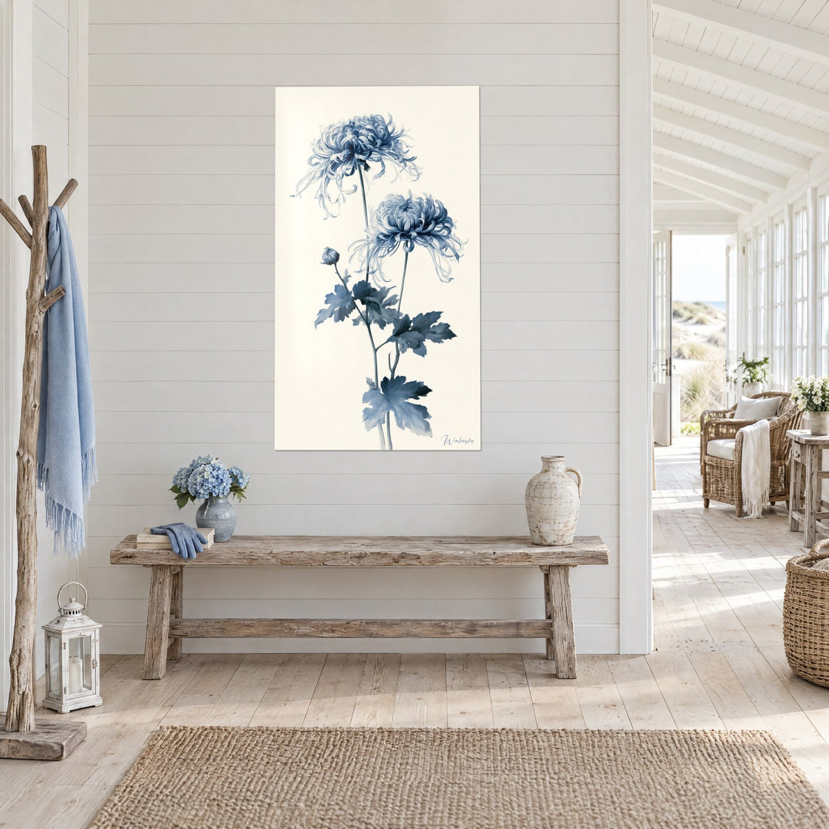 Gemälde Doppelblüte in blauer Tinte, feine Stiele und gezackte indigoblaue Blätter auf Cremeweiß, über einer Bank aus rohem Holz