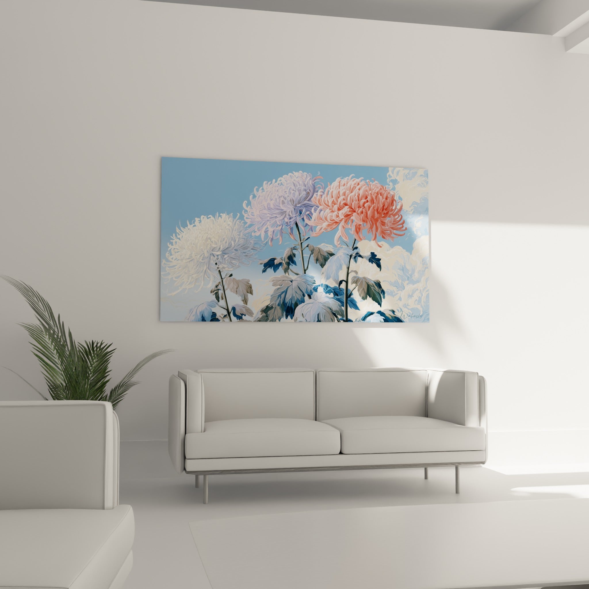 Chrysanthème blanc et bleu ciel accroché au-dessus d'un canapé dans un salon lumineux