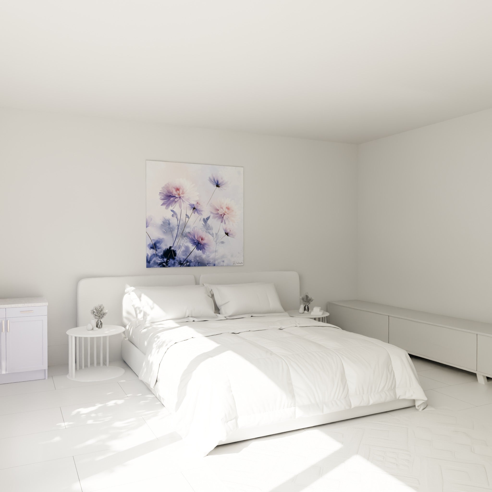 Fleurs de chrysanthème rose poudré et bleuté, accrochées au-dessus d'un lit dans une chambre claire