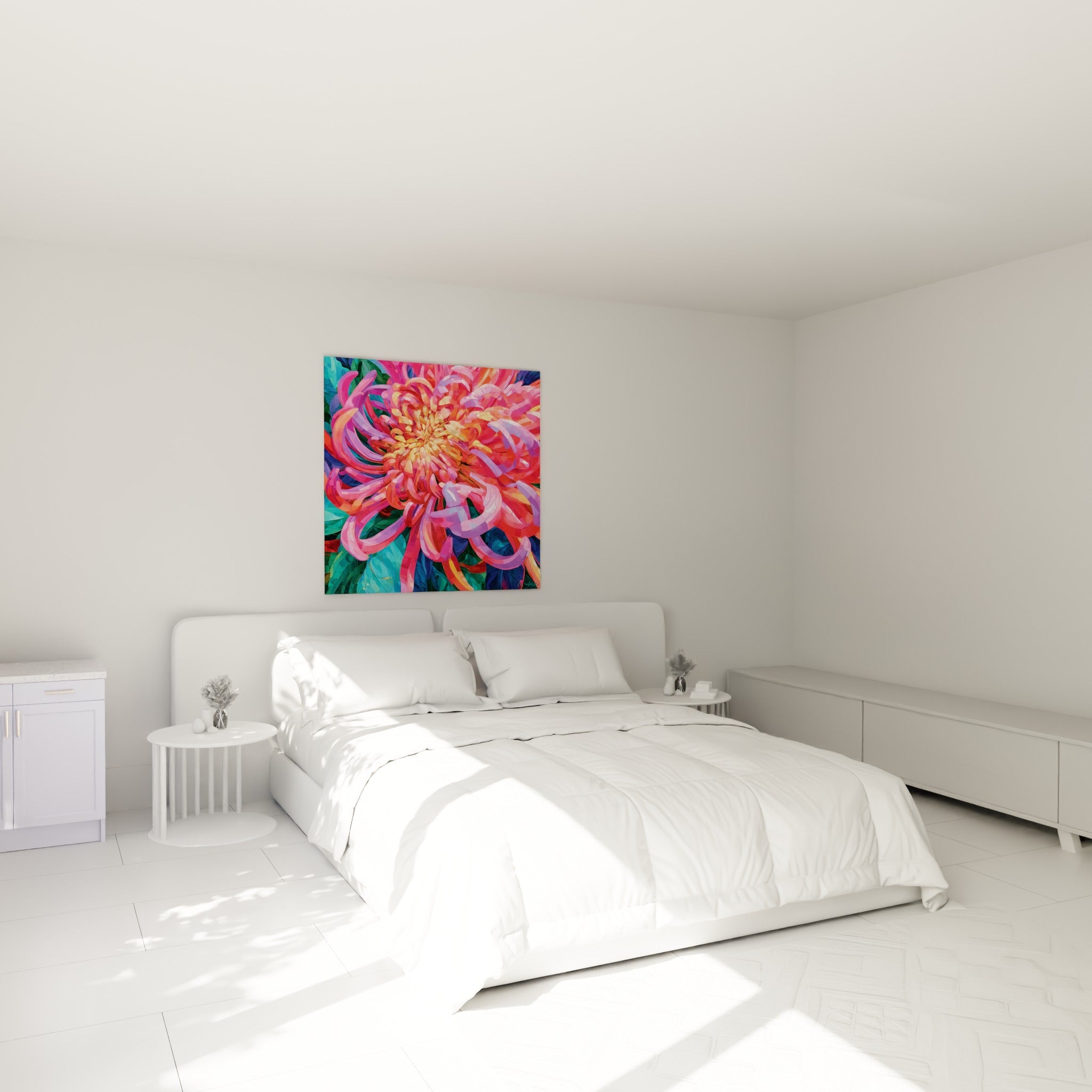 Pétales roses et orangés d'un chrysanthème en mosaïque, au-dessus d'un lit dans une chambre claire