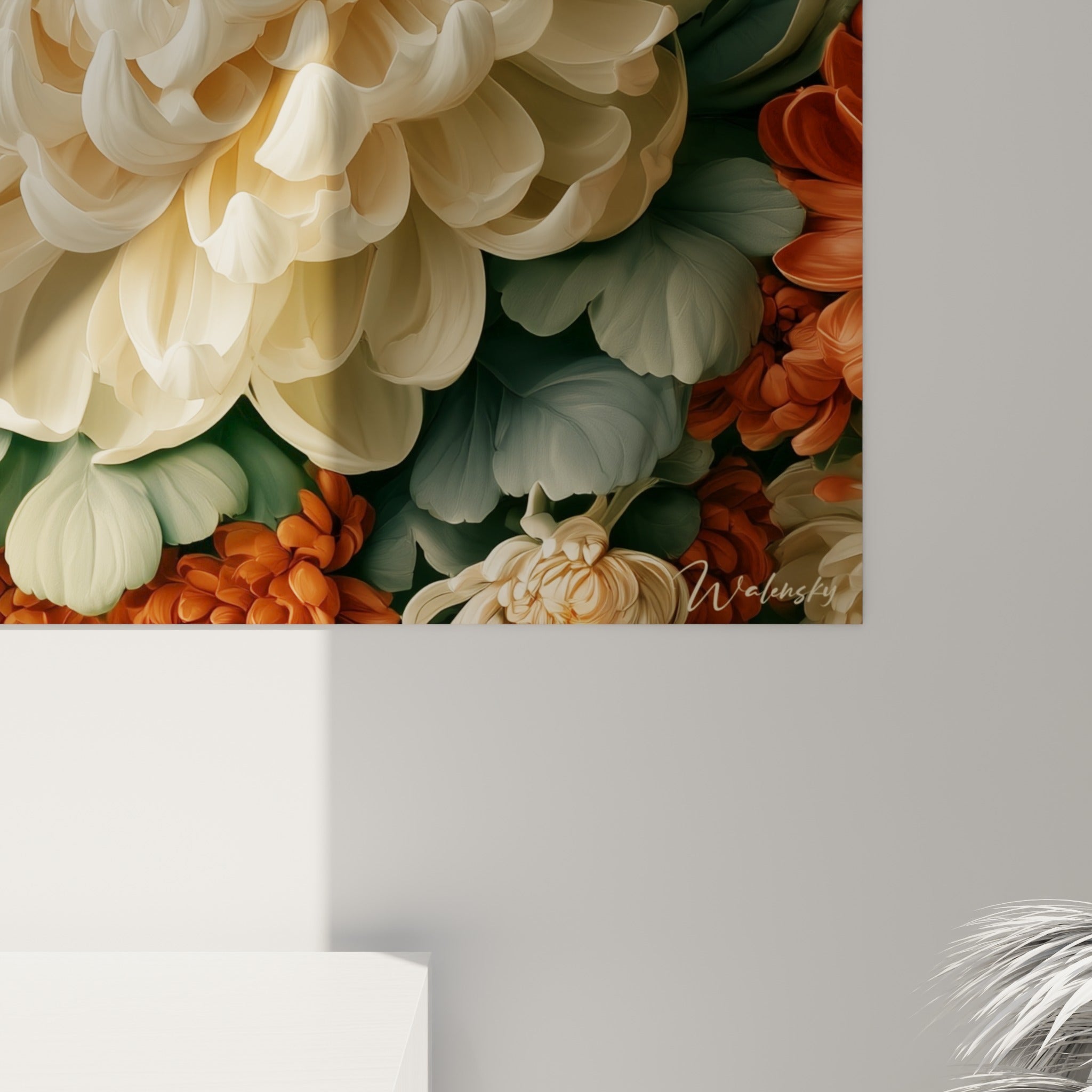 Pétales de chrysanthème ivoire finement striés, coulures douces entre blanc crème et terracotta