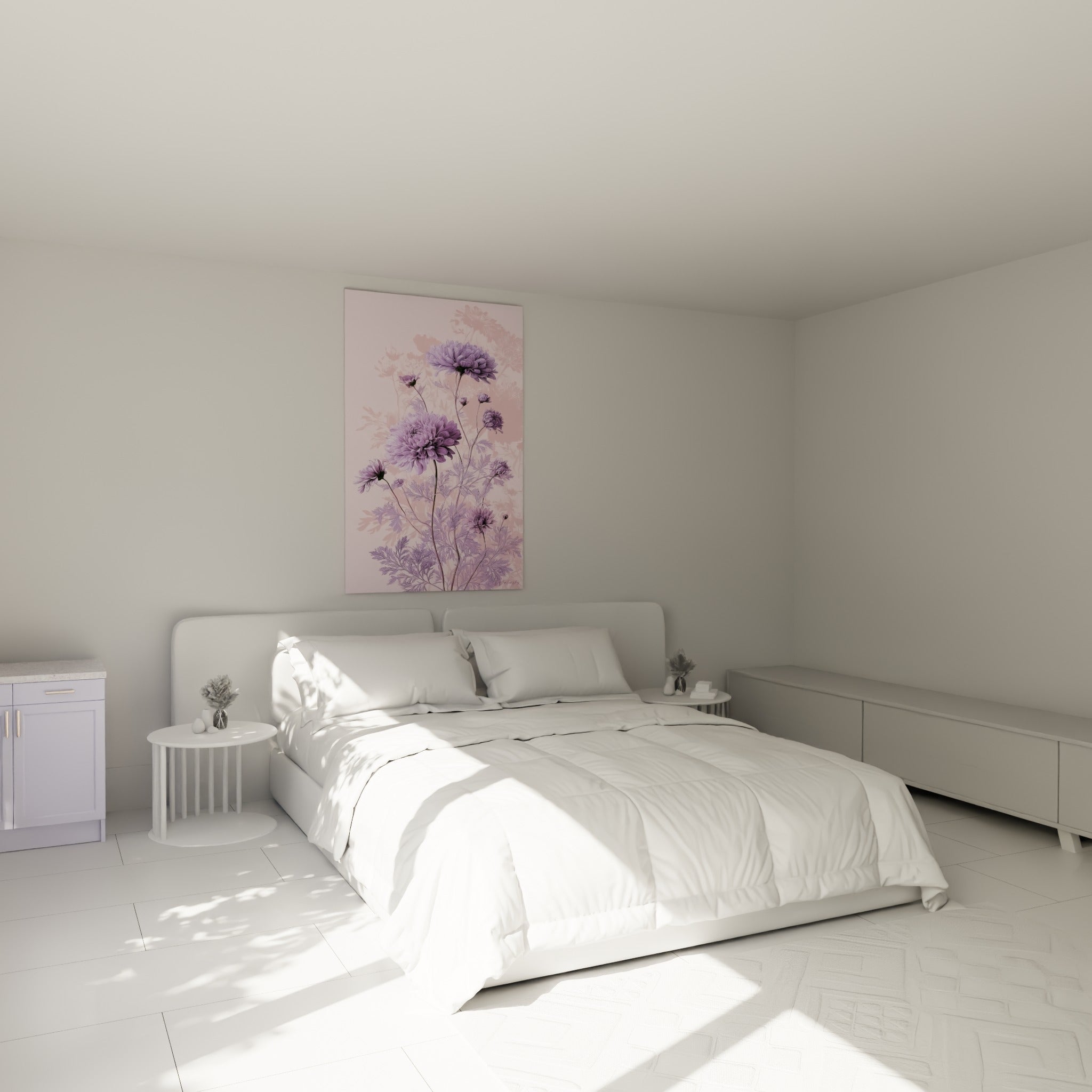Fleurs de chrysanthème violet et lilas peintes délicatement au-dessus d'un lit dans une chambre claire