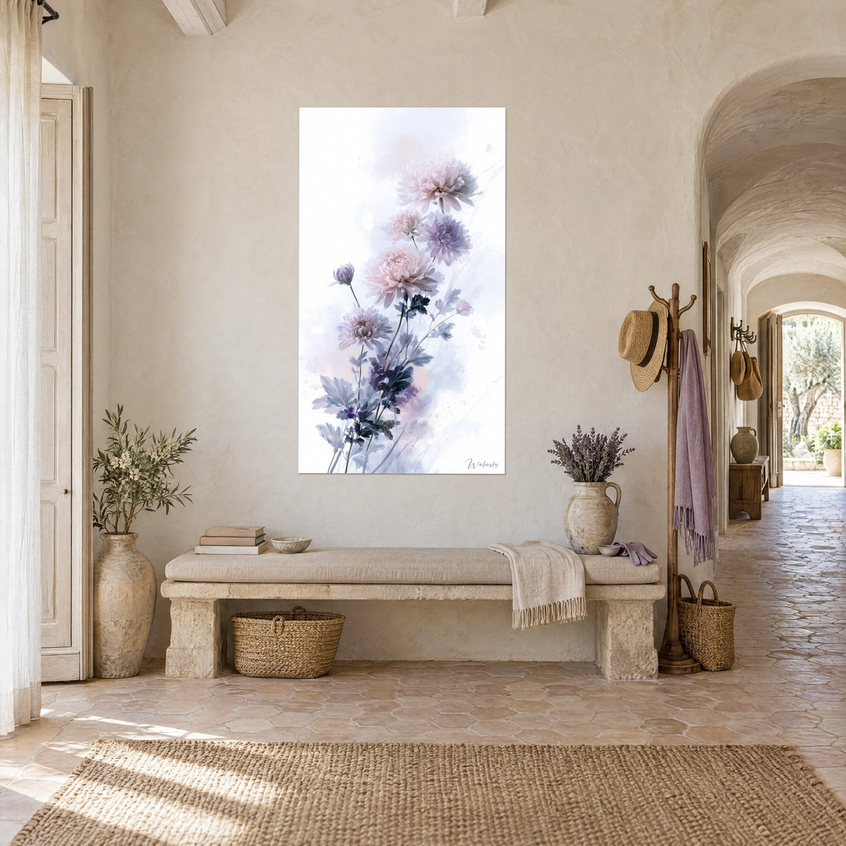 Tableau bouquet de fleurs d'automne en lavis rose pâle et violet, feuillage gris-bleu, dans une entrée de mas provençal