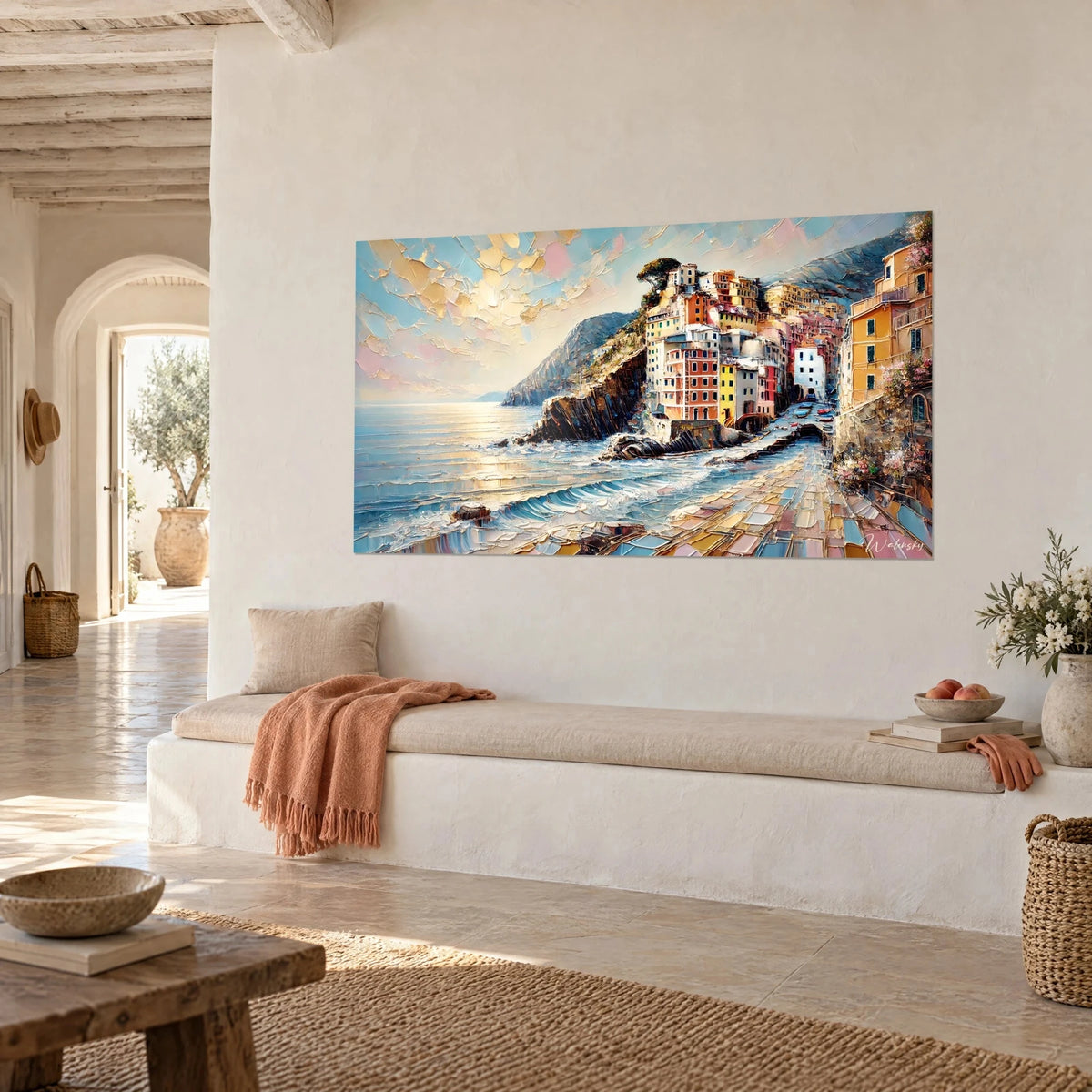 Gemälde der Cinque Terre in pastoser Spachteltechnik, gelbe und rosa Häuser auf einem dunklen Felsen, goldener Himmel, weiße Sitzbank im Dreiviertelblick