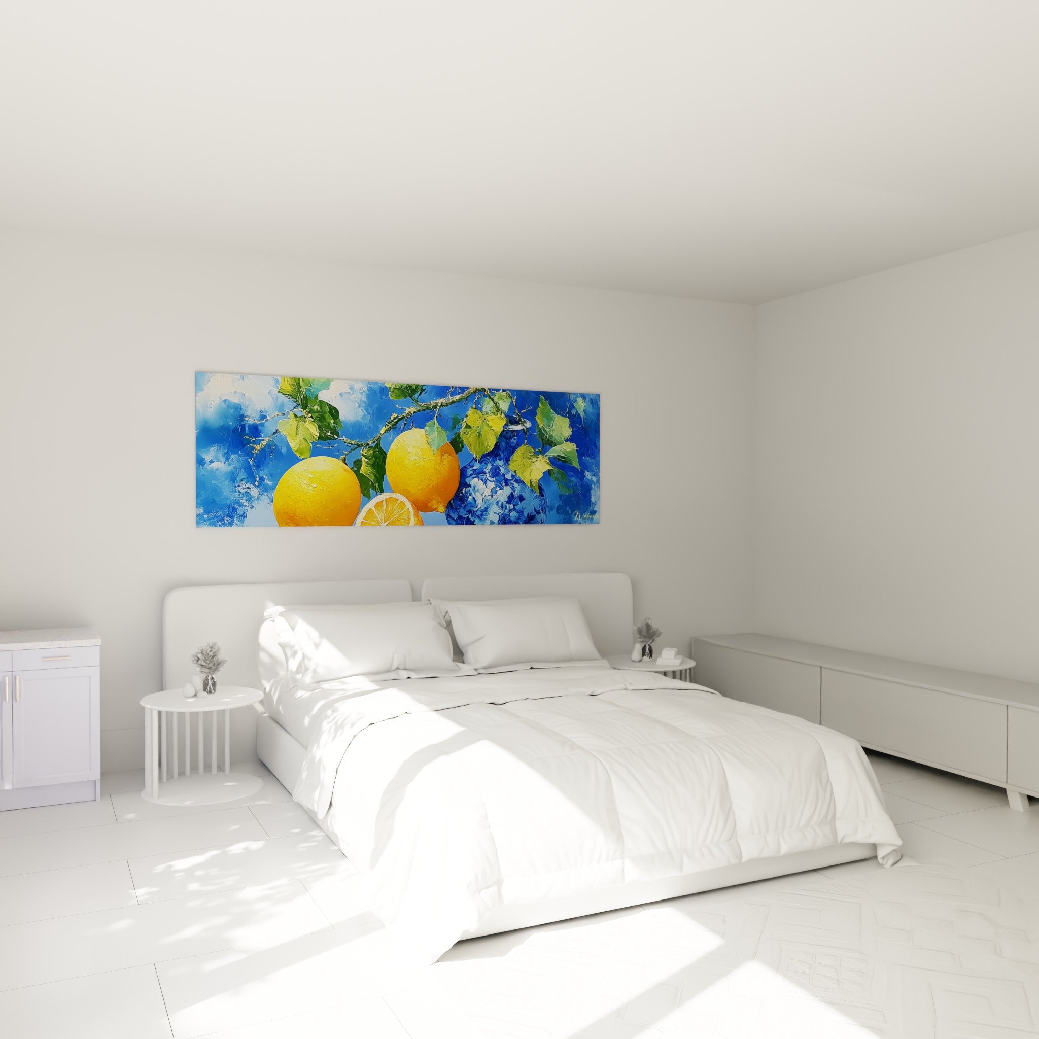 Citrons dorés et branche feuillue verte peints au-dessus d'un lit dans une chambre claire
