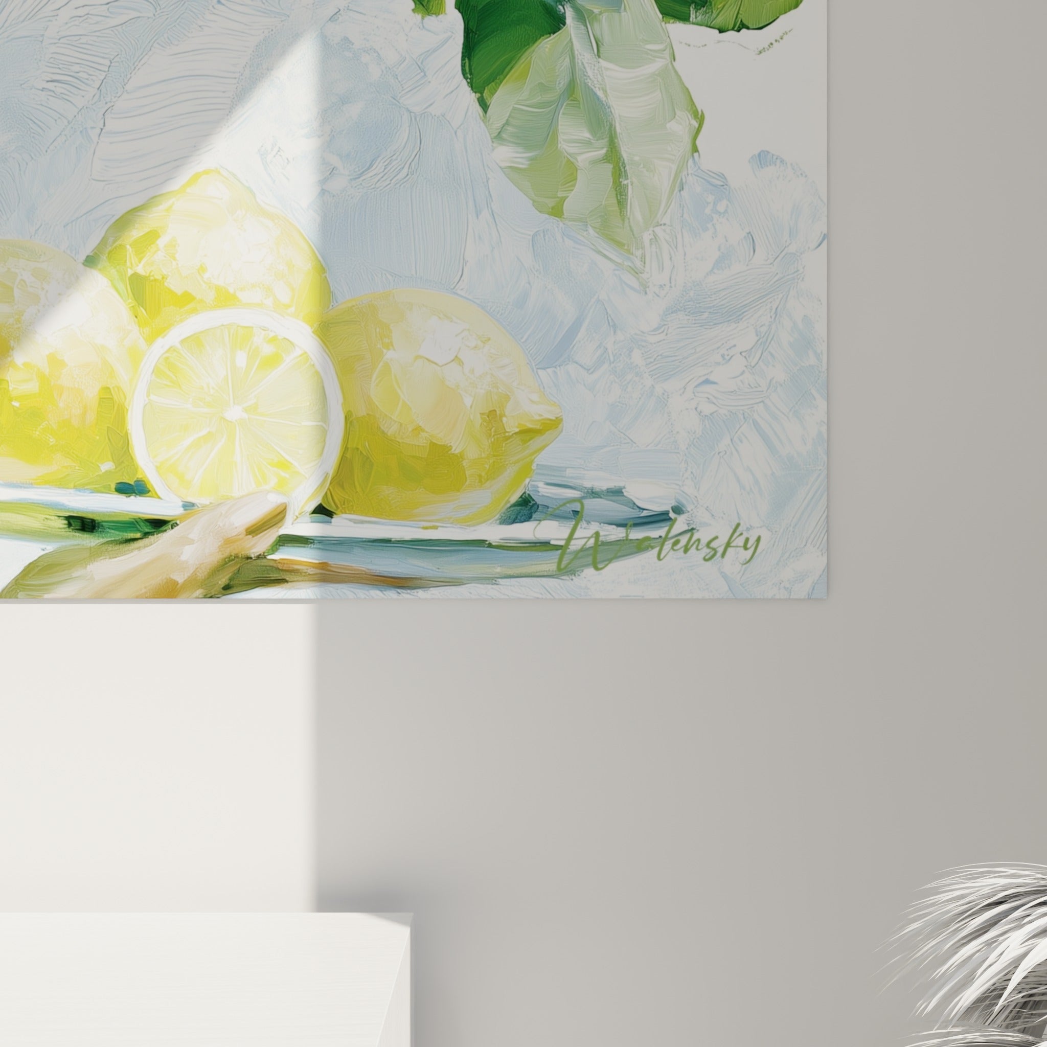 Empâtements bleu ciel et blanc contrastant avec le jaune vif des citrons, matière picturale visible en gros plan
