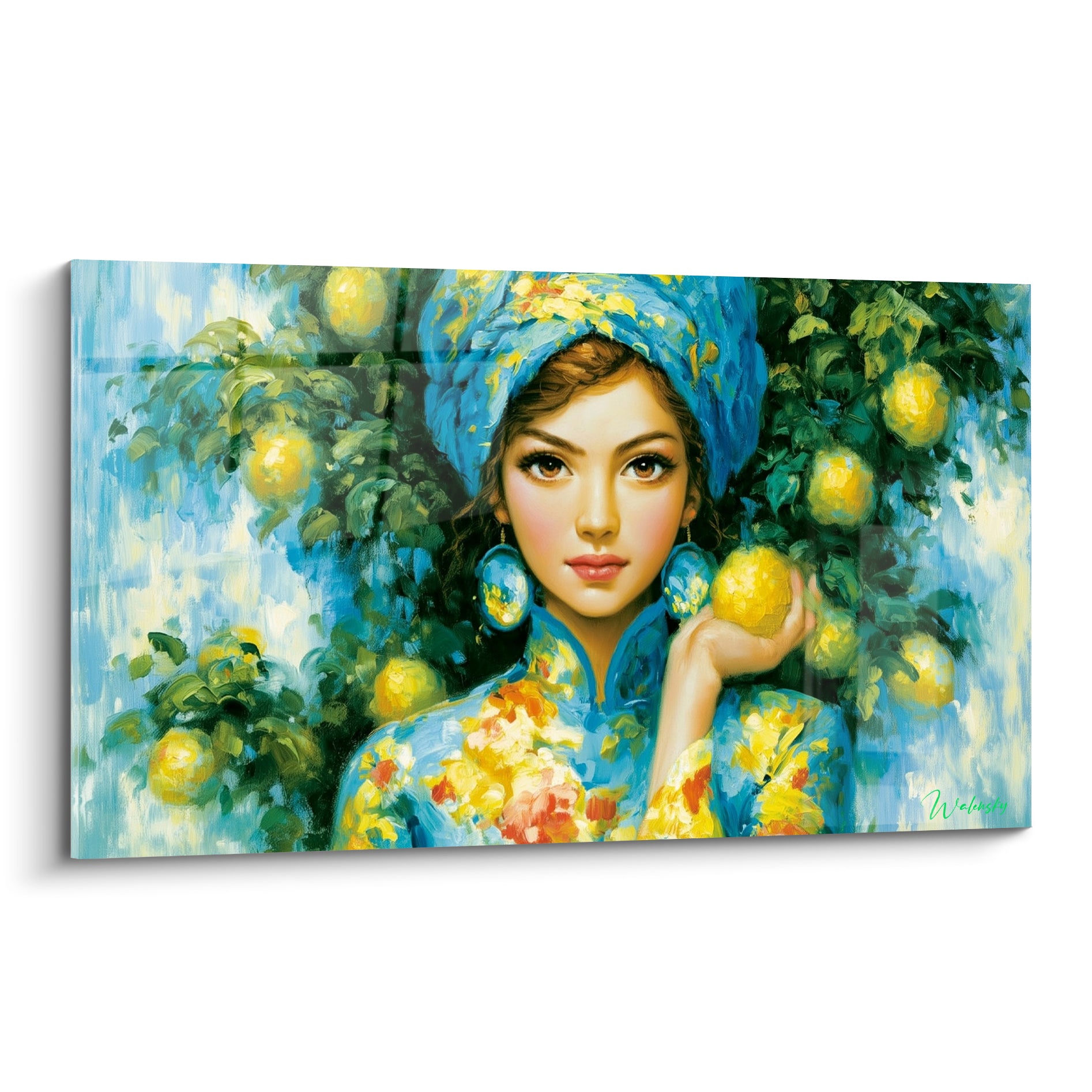 Femme au turban bleu tenant un citron doré, portrait peint devant un feuillage vert émeraude
