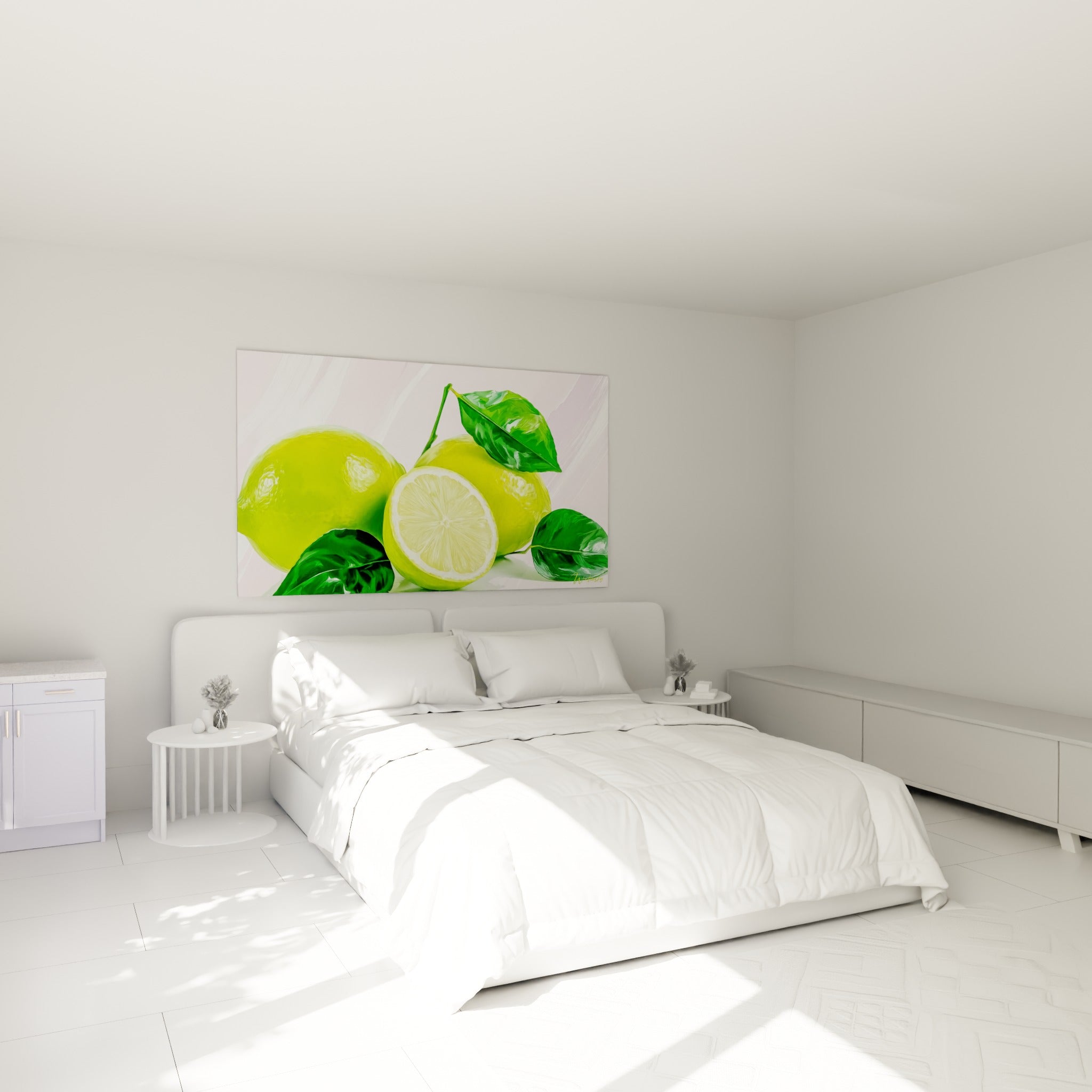 Fruits citron vert et jaune vif accrochés au-dessus d'un lit dans une chambre claire