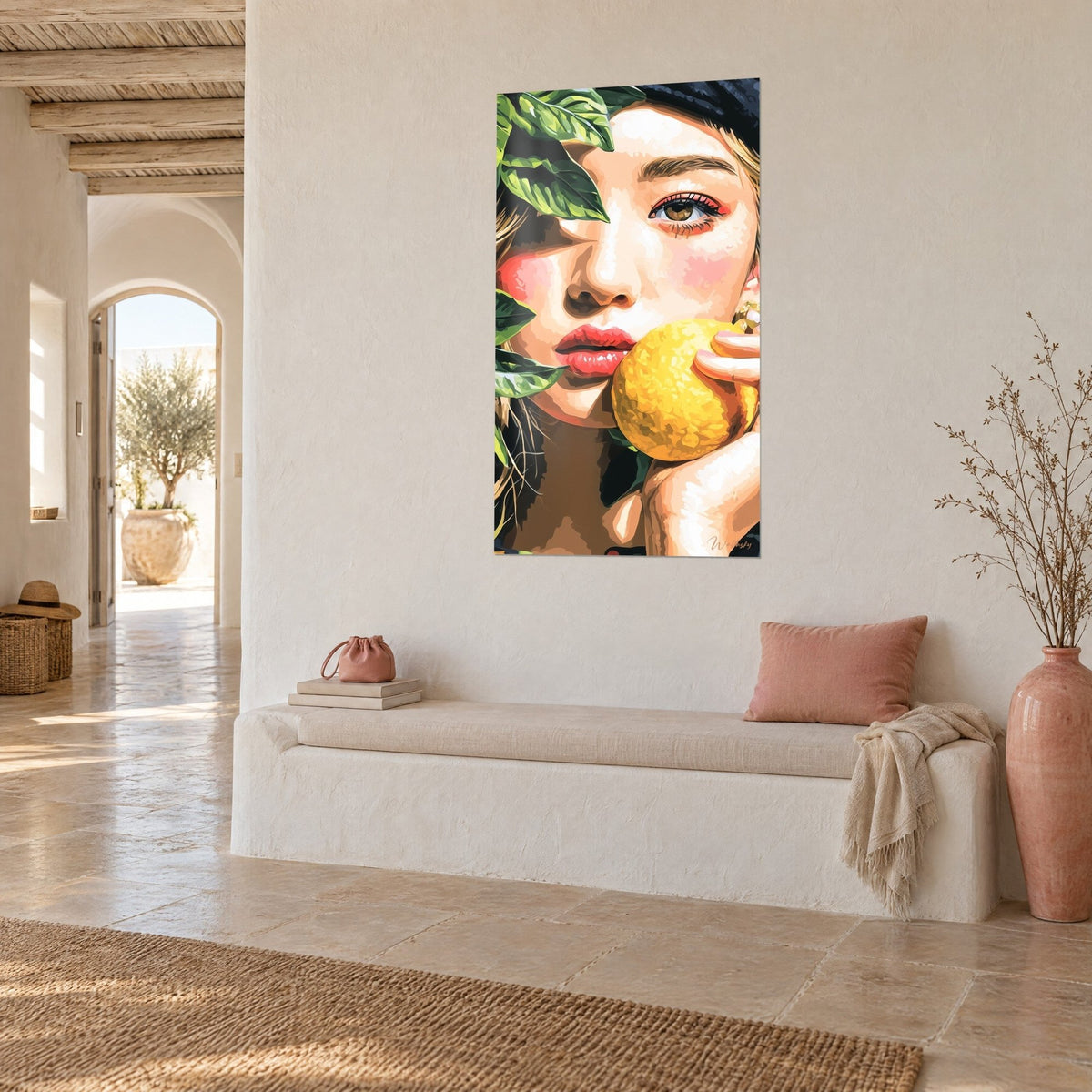 Quadro ritratto in primo piano, occhio bruno truccato di rosa e fogliame verde scuro, guance rosate, vista di tre quarti in un corridoio mediterraneo