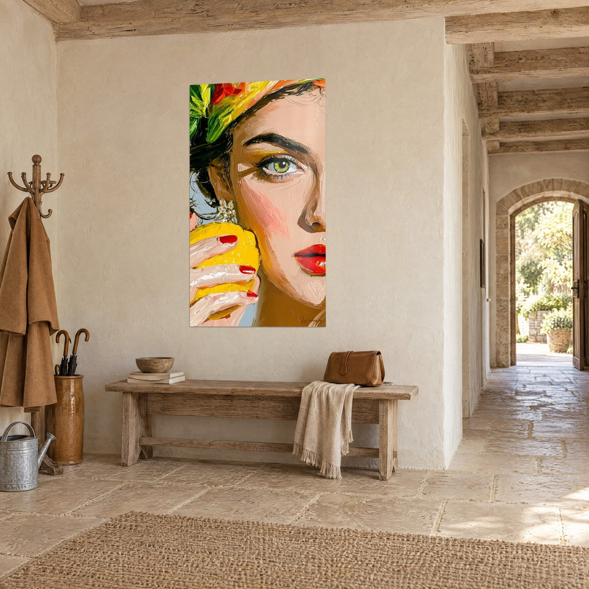 Quadro ritratto dipinto a spatola, sguardo verde e bocca scarlatta, limone giallo sotto la guancia, corridoio in pietra chiara
