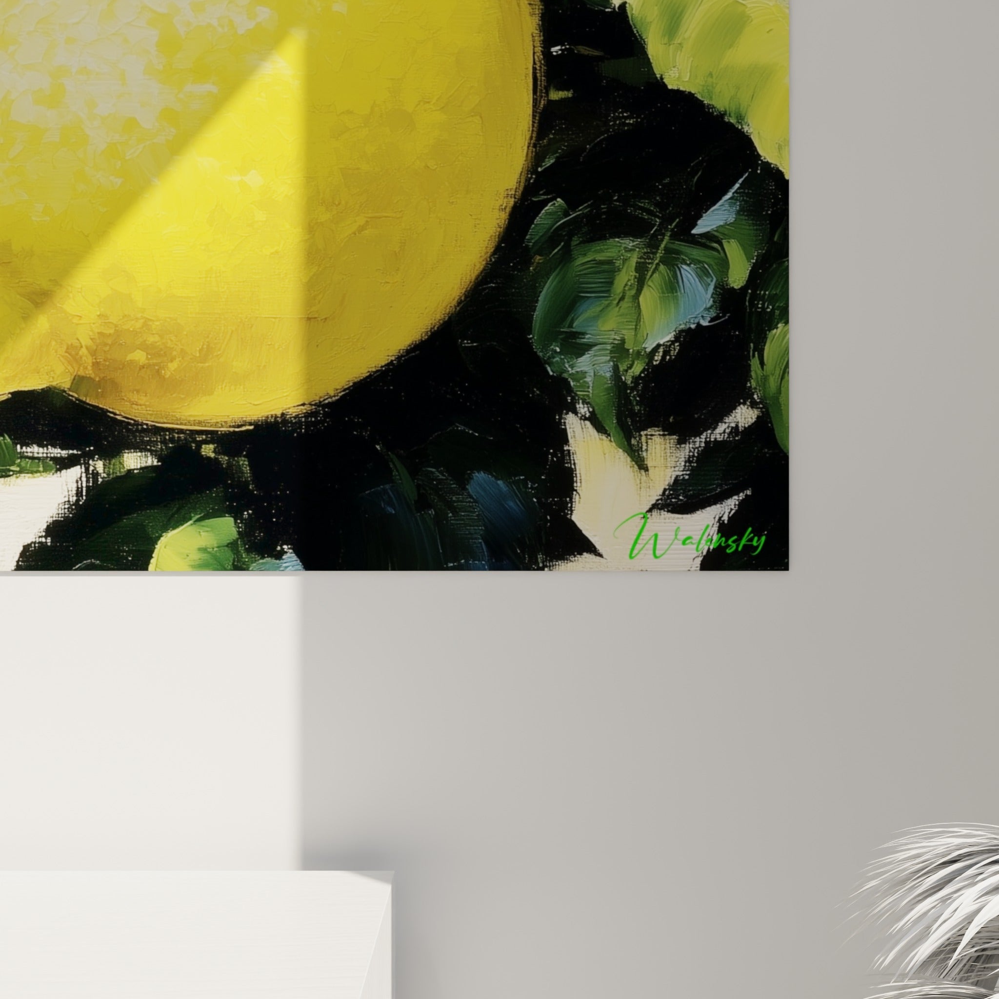 Empâtements jaunes et verts se mêlant en gros relief, coulures de peinture visibles sur la toile du citron