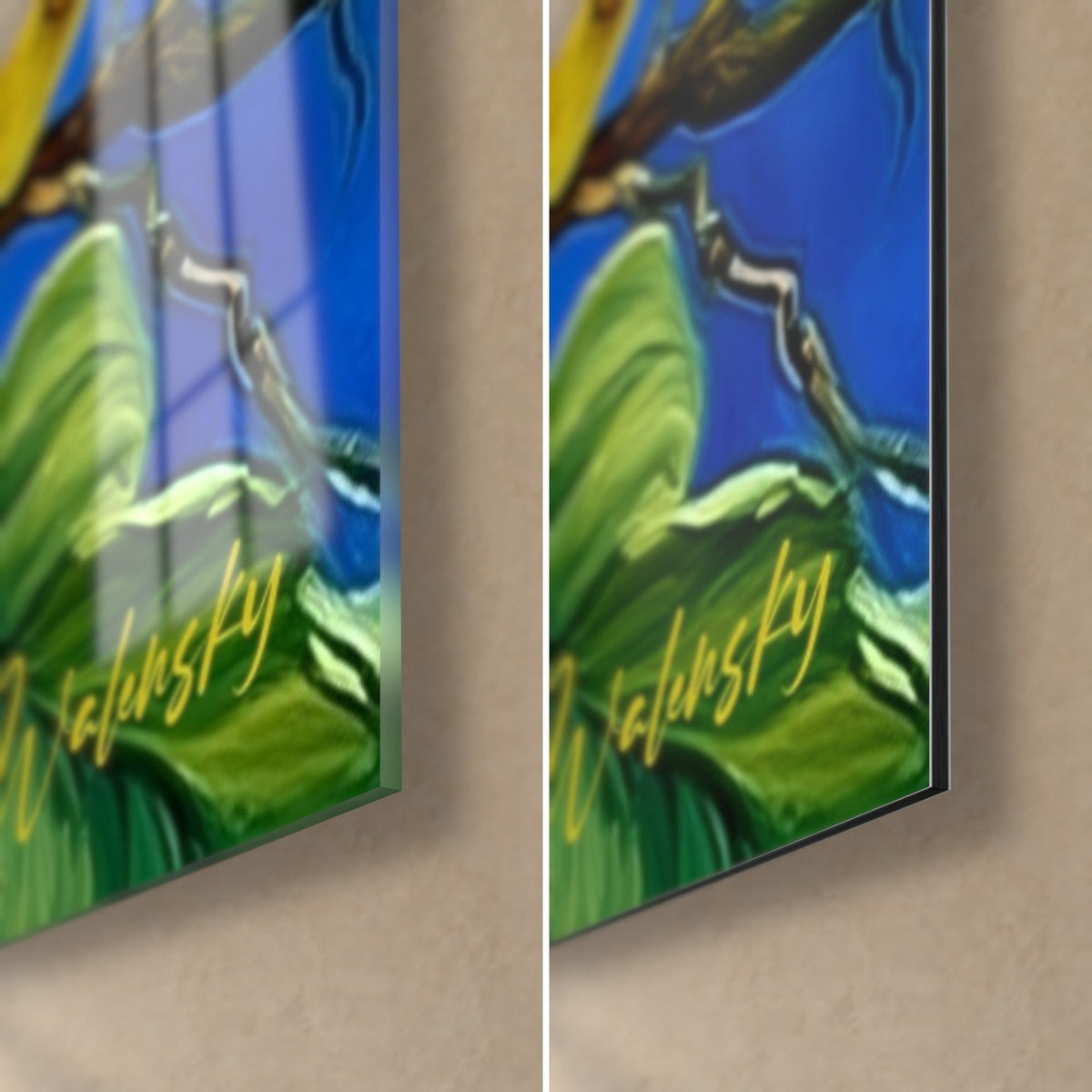 Tableau agrumes jaunes et feuilles vertes sur bleu, coin bas droit : verre acrylique brillant à gauche, alu Dibond mat à droite