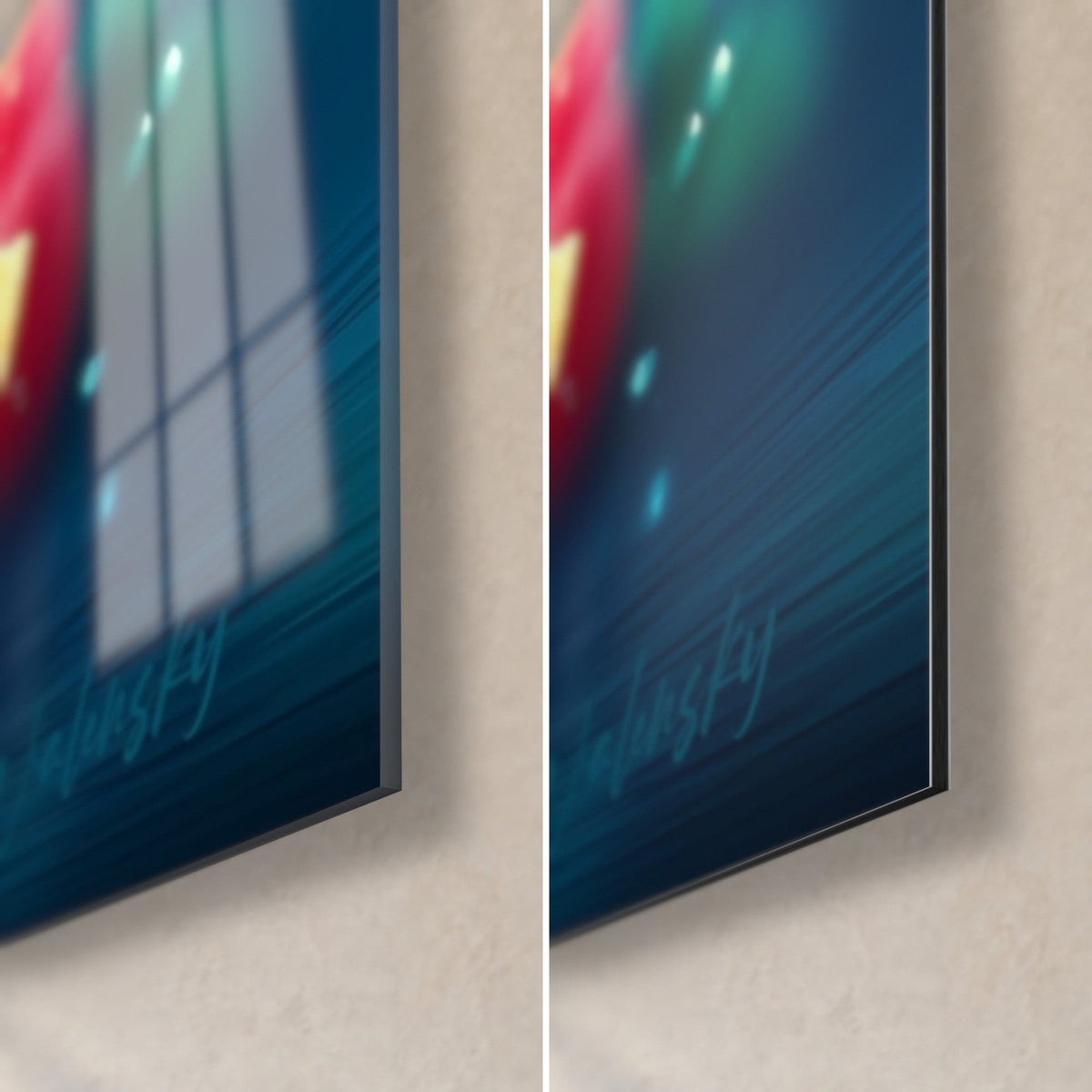 Tableau cocktail aux glaçons ambrés, coin bas droit : verre acrylique brillant et reflets à gauche, alu Dibond mat à droite, tranche 3 mm