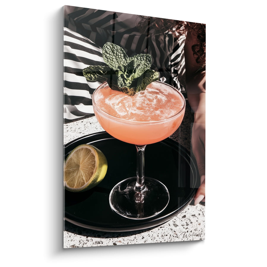 Tableau Coupe rose et vert aux feuilles de menthe géantes - Plateau noir et citron vert - Edition Cocktail
