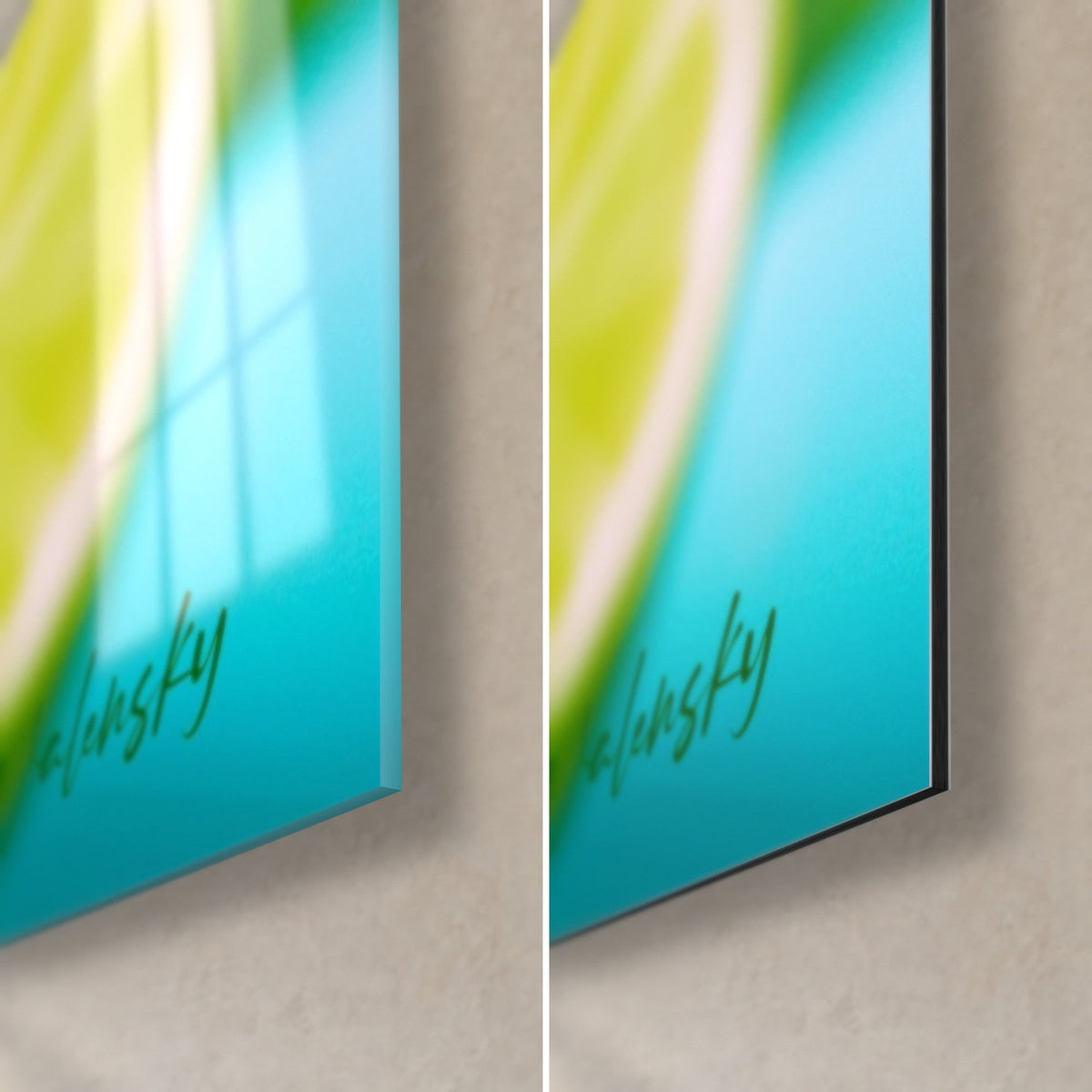 Tableau cocktail turquoise et vert anis, coin bas droit : verre acrylique brillant à reflets à gauche, alu Dibond mat noir à droite