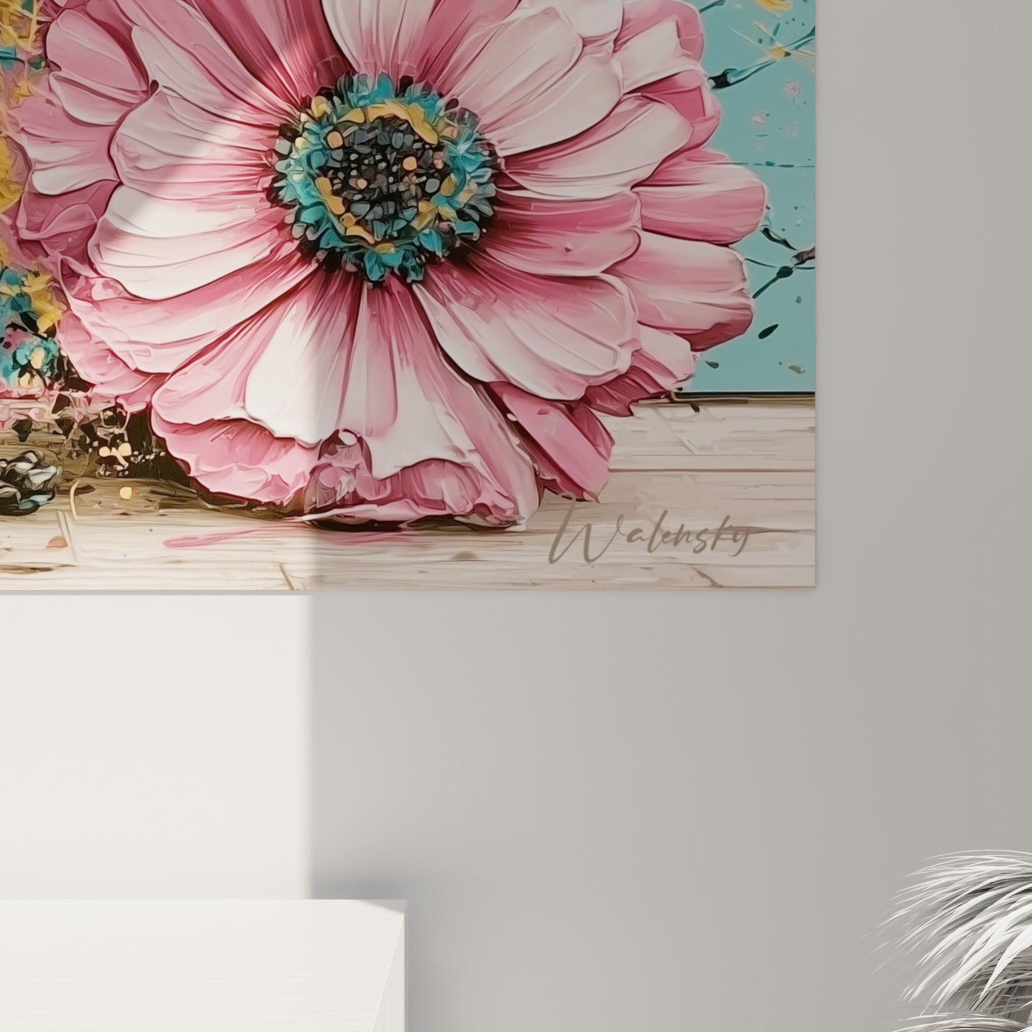 Éclaboussures picturales jaunes et roses avec grain visible autour du verre turquoise