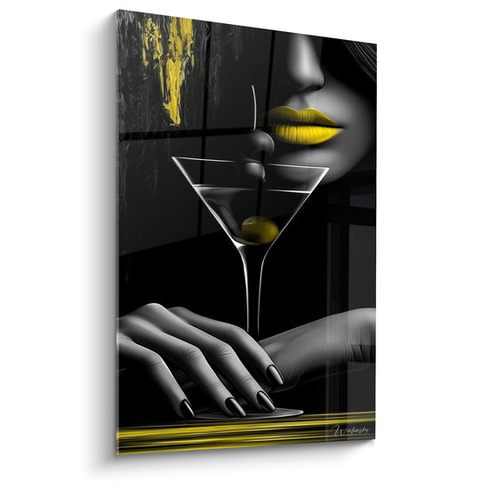 Martini Glass with Yellow Lips Artwork - Moment of Seduction - Cocktail Edition