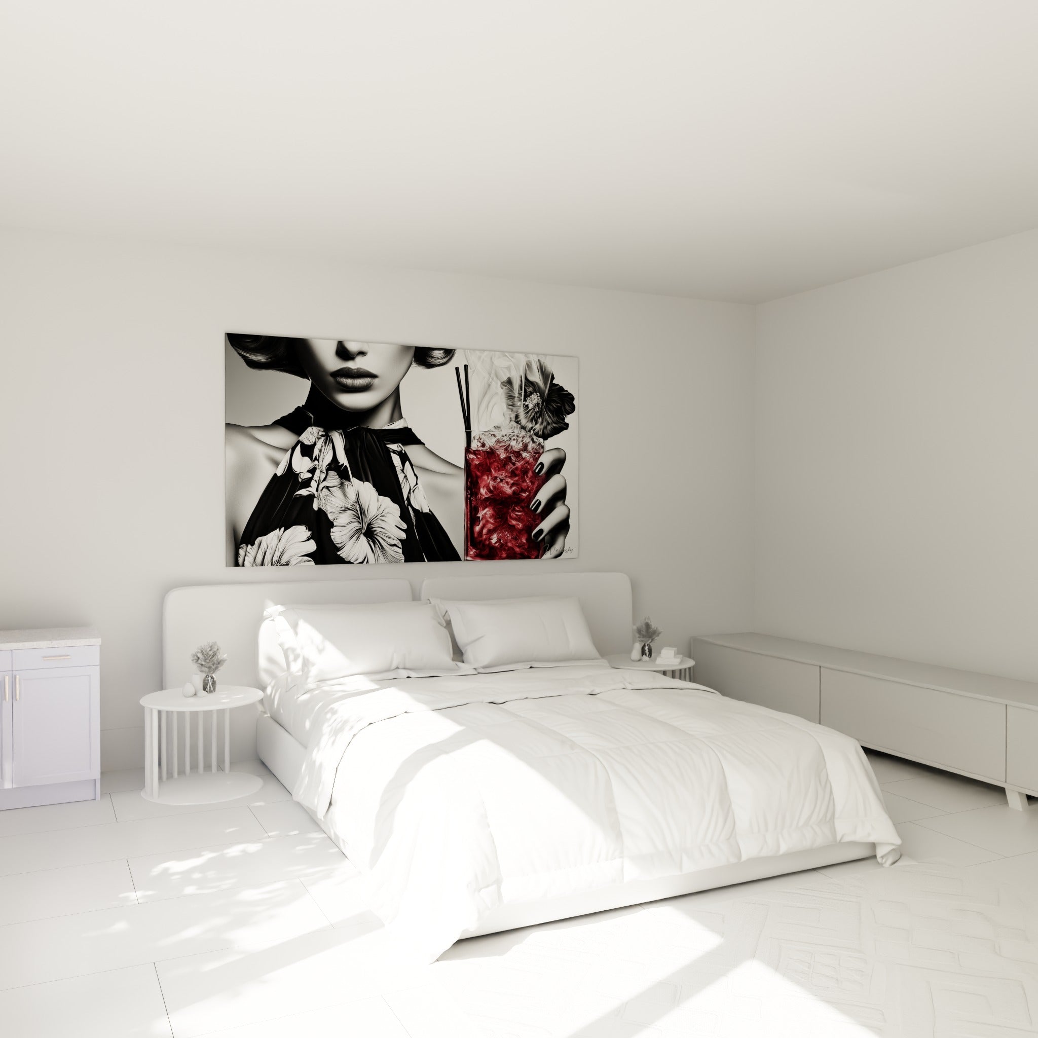 Robe fleurie blanche et verre rouge grenat au-dessus d'un lit dans une chambre claire