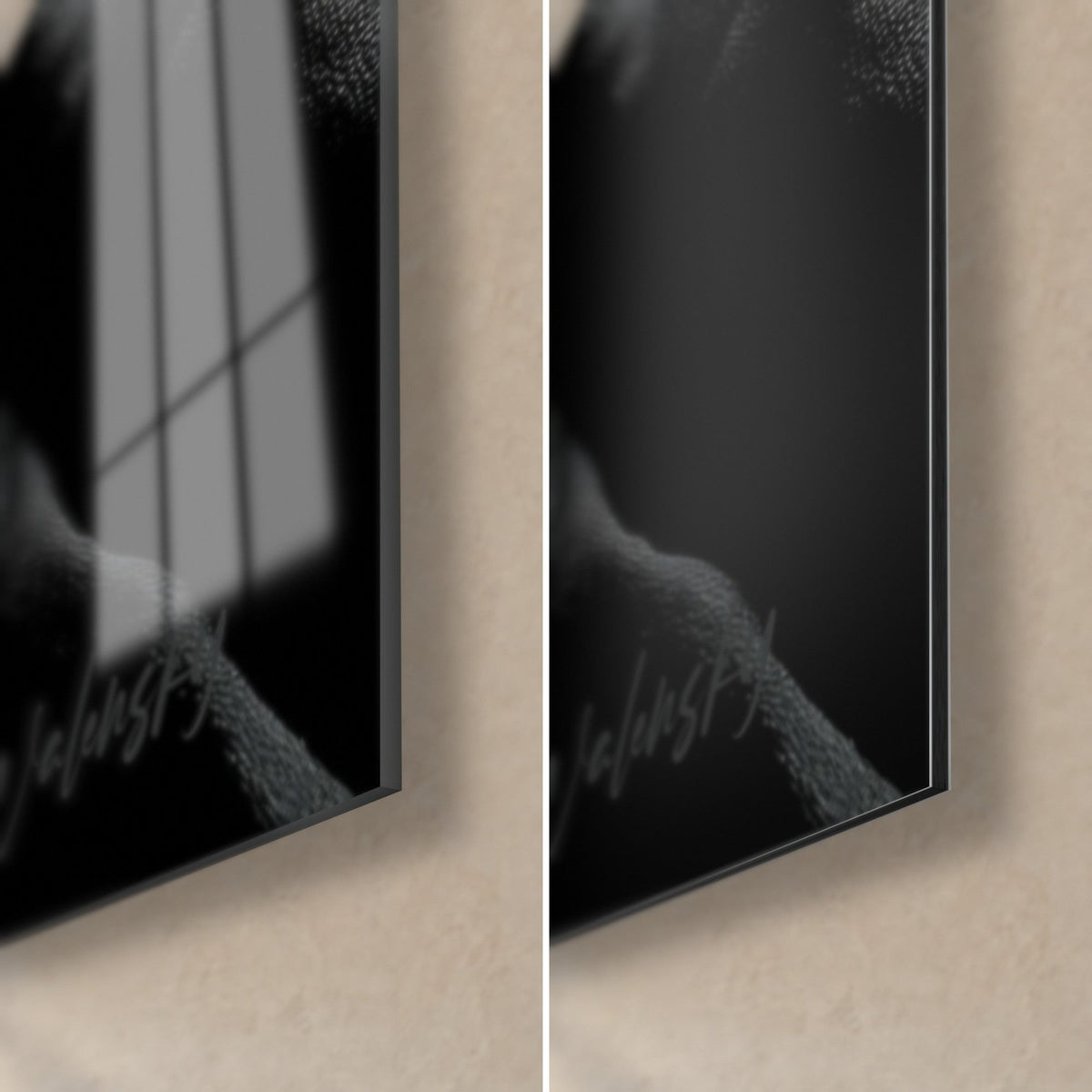 Quadro cocktail rosso su fondo nero, angolo in basso a destra: vetro acrilico lucido con riflessi a sinistra, bordo e Dibond opaco a destra
